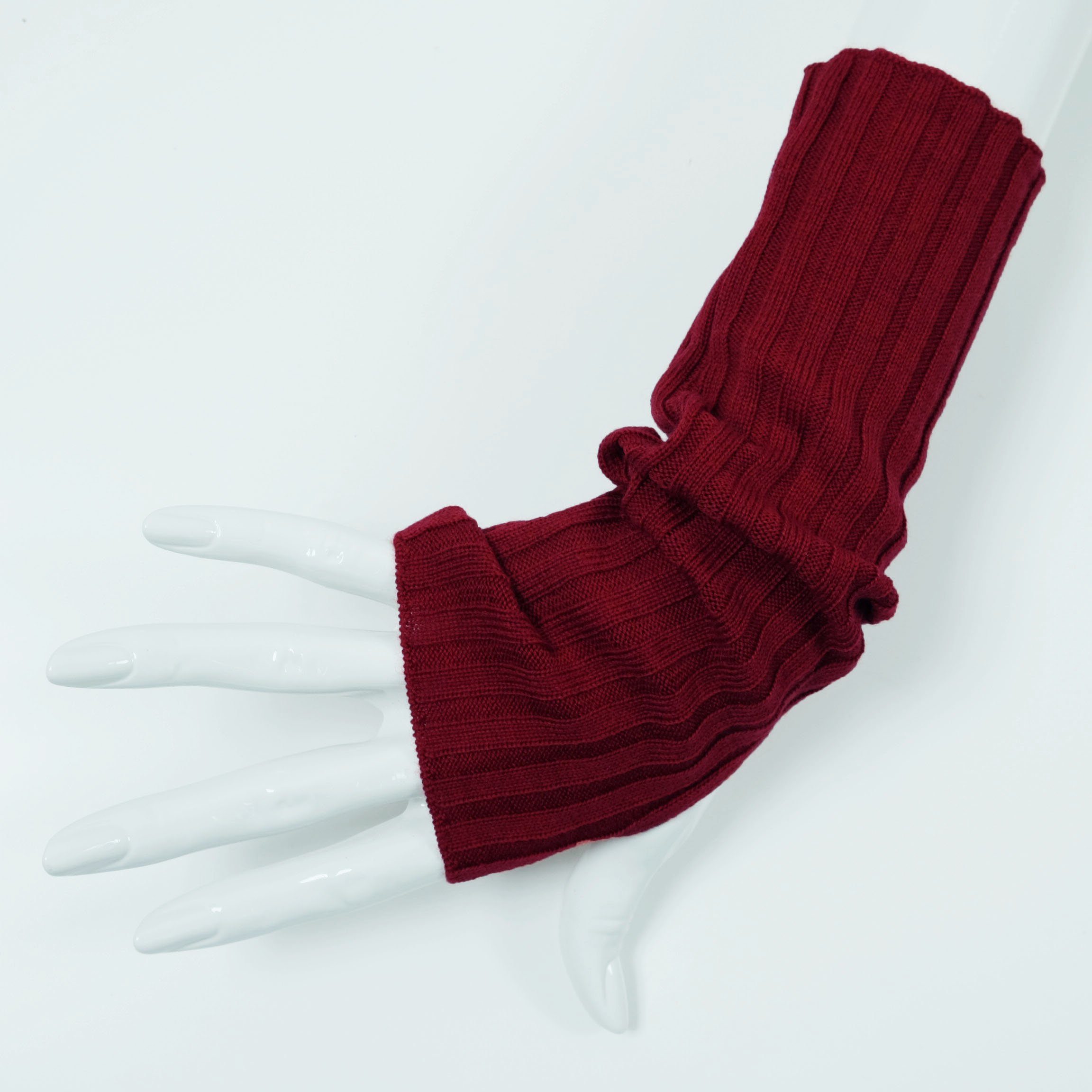 BEAZZ Armstulpen Armstulpen Damen, Pulswärmer, 100% WOLLE Merino dunkles merlot-rot (mit Daumenloch) Feinstrick, warm und weich