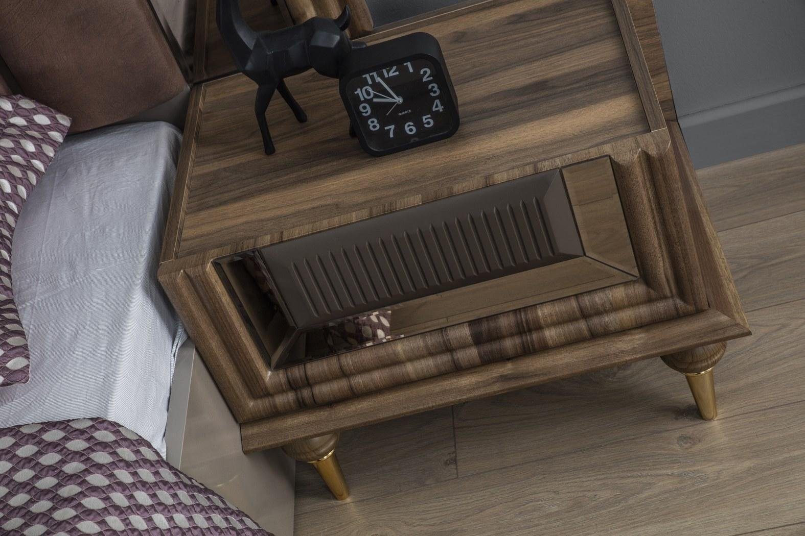 4tlg, Schlafzimmer Set JVmoebel (4-St) Doppelbett Luxus Garnitur Stoff Braun Holz Schlafzimmer-Set Bett
