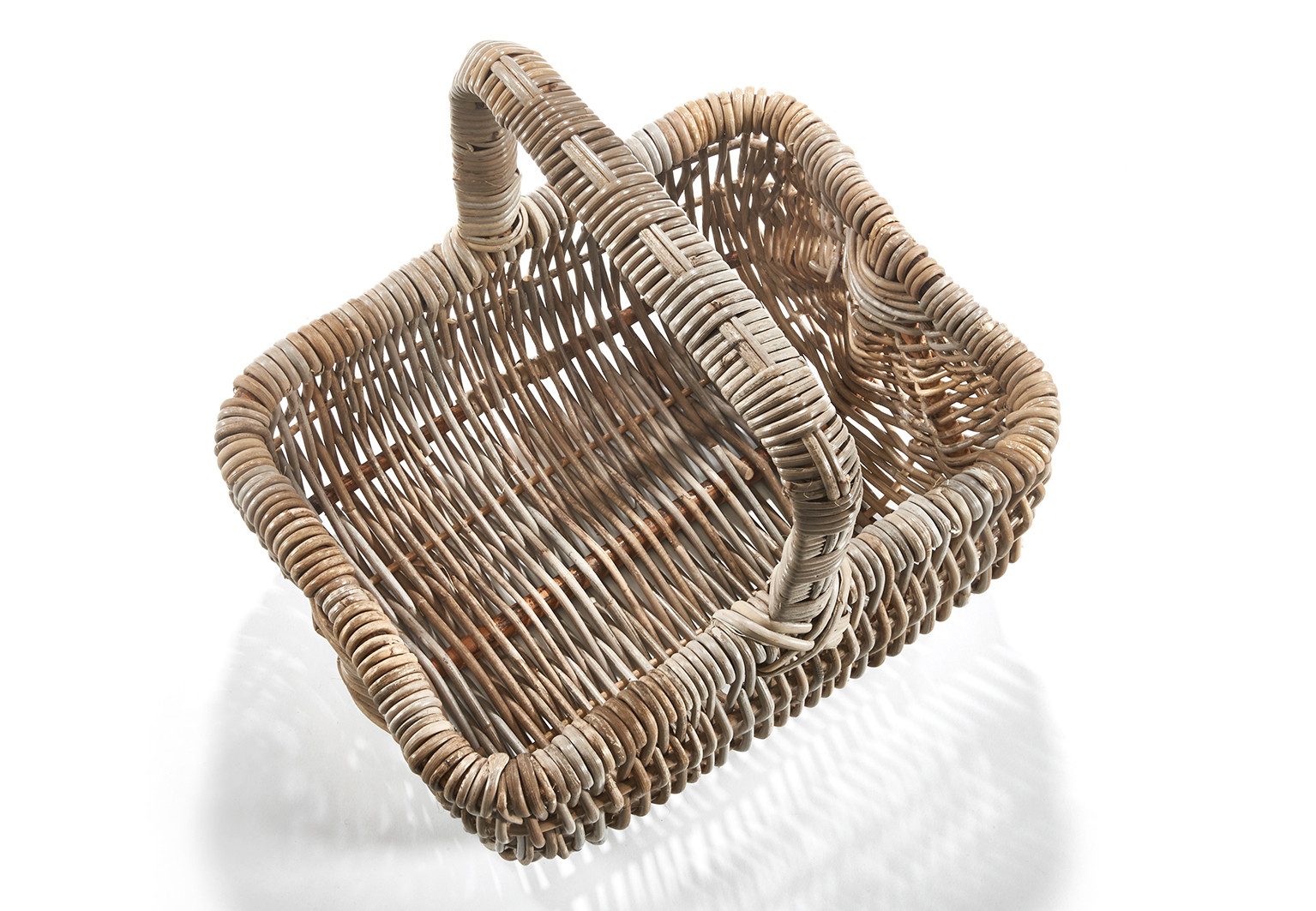 Kobolo Einkaufskorb Korb ETTA mit Henkel aus Rattan in kubu grey