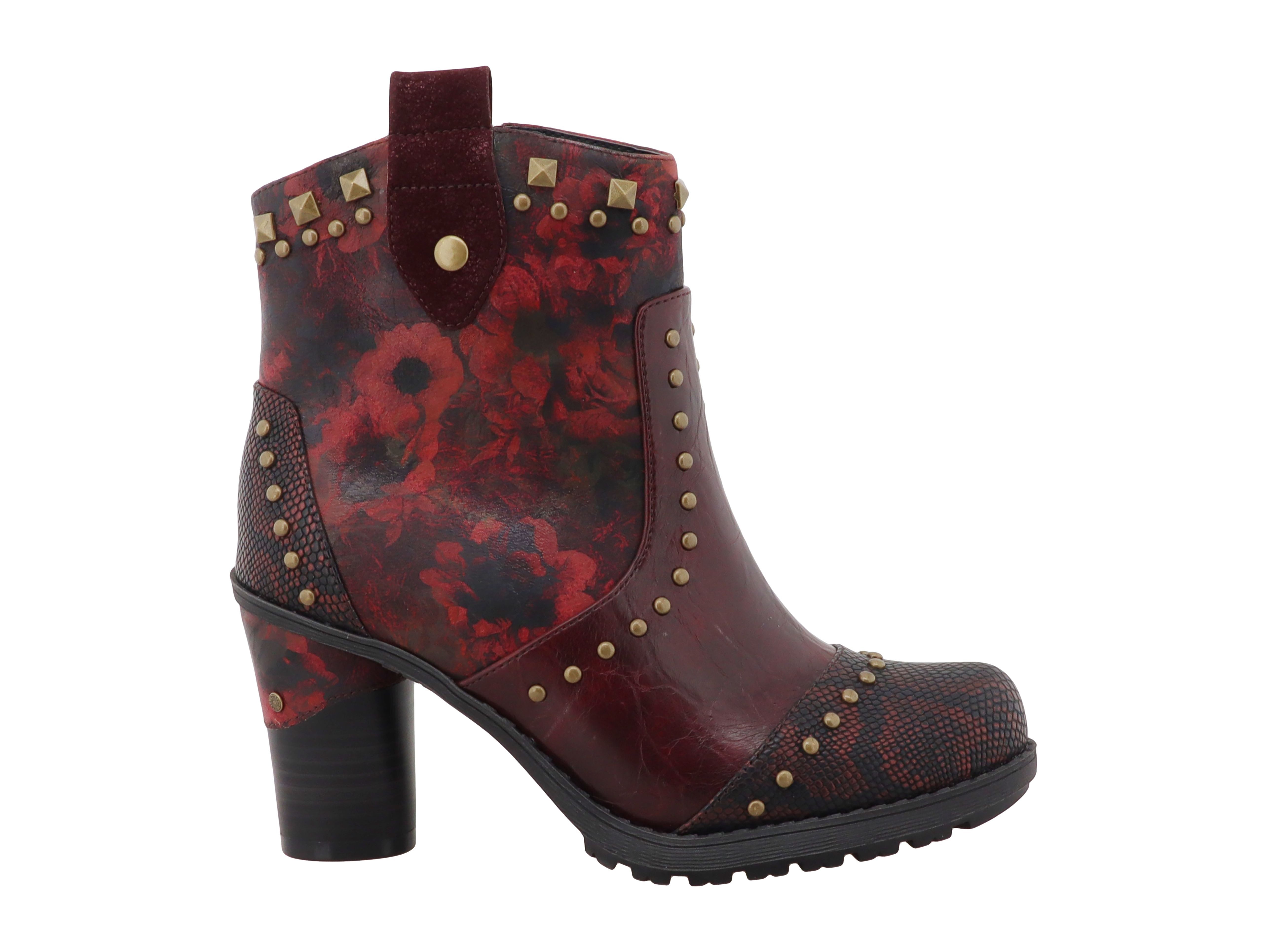 Mustang Shoes Stiefel Stiefelette Blockabsatz, Ankleboots mit vielen Nieten besetzt