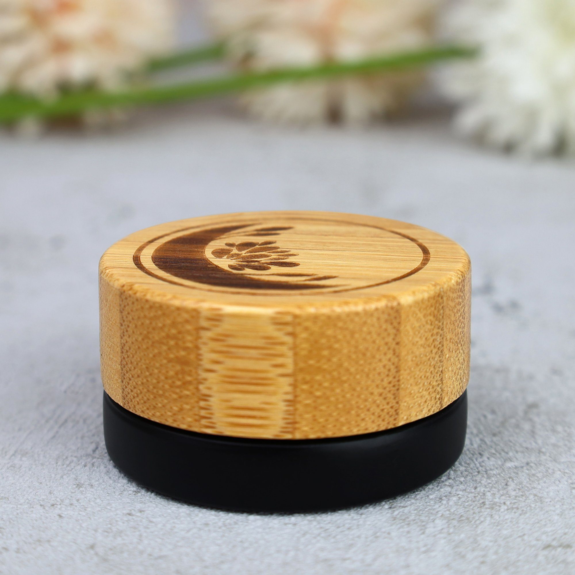 Wachsmann Bienenprodukte Dose Glastiegel in matt schwarz, mit Bambusdeckel für Deine DIY Kosmetik, Mit Geschenkverpackung