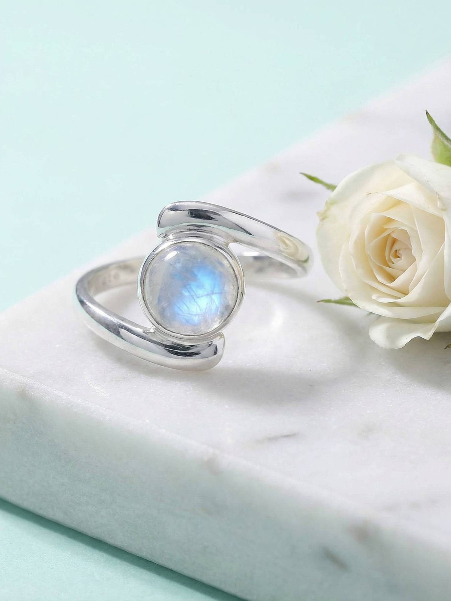 mantraroma Silberring SAMAYA aus 925 Silber mit Regenbogen Mondstein (Ring günstig online kaufen