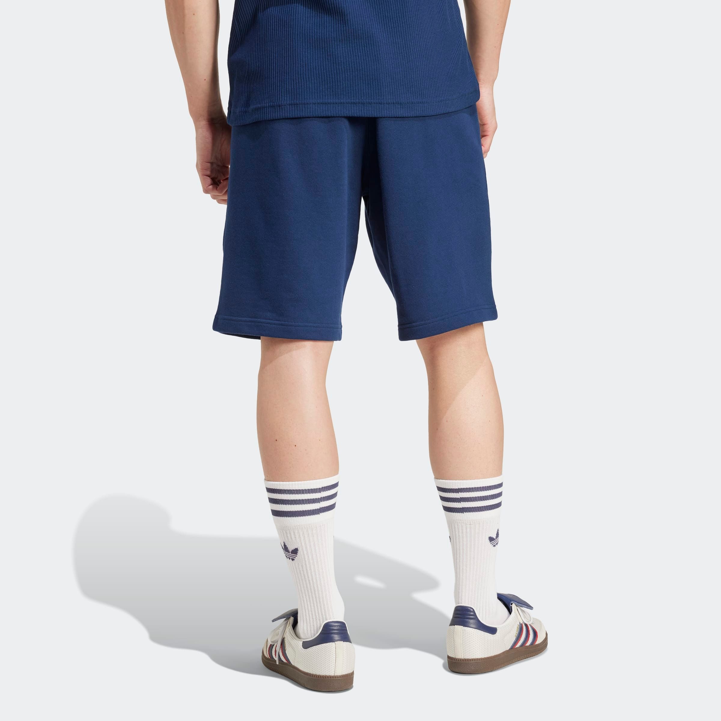 adidas Originals Shorts ESSENTIALS TREFOIL Essential Sweat Shorts mit Logo, aus weichem French-Terry Material