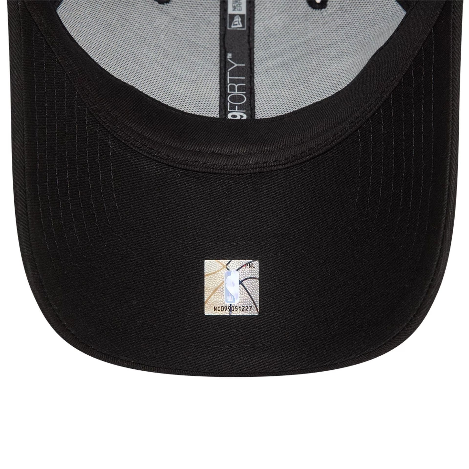 New Era Baseball Cap League Essential CHIBUL