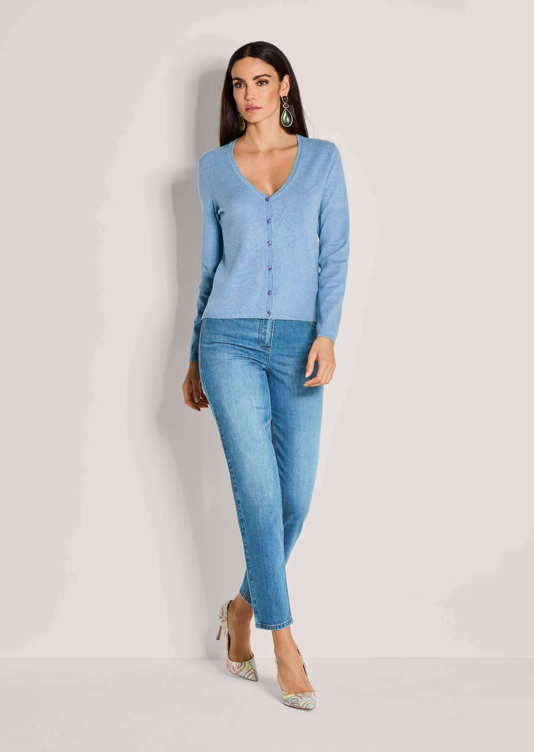 MADELEINE Strickjacke Langarm Jacke im Feinstrick mit V-Ausschnitt Elegante günstig online kaufen