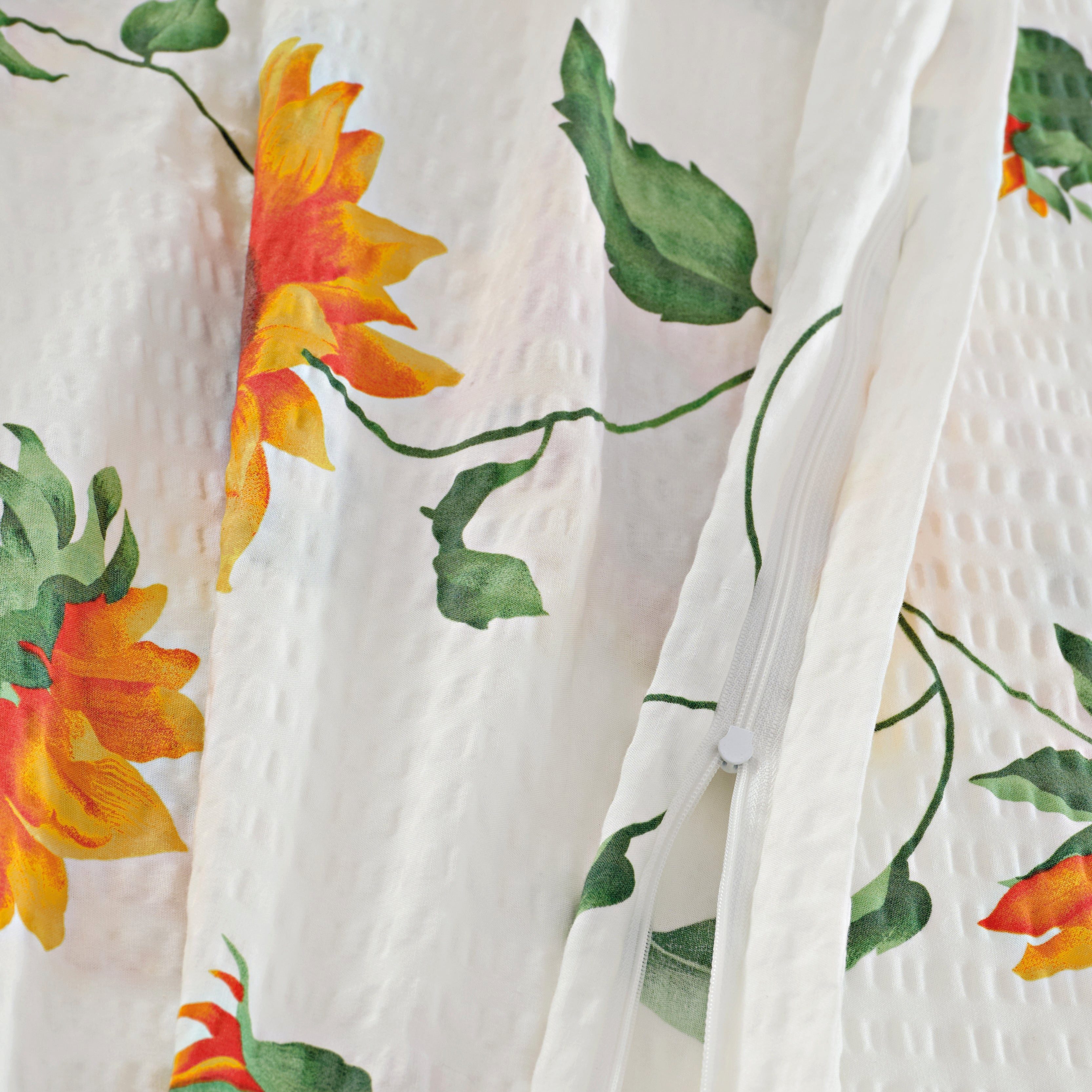 Florella Bettwäsche Little sun Soft-Touch Seersucker, 50% Baumwolle, 50% Viskose, Seersucker, 2 teilig, bügelfrei, mit Reißverschluss mit Metalschieber