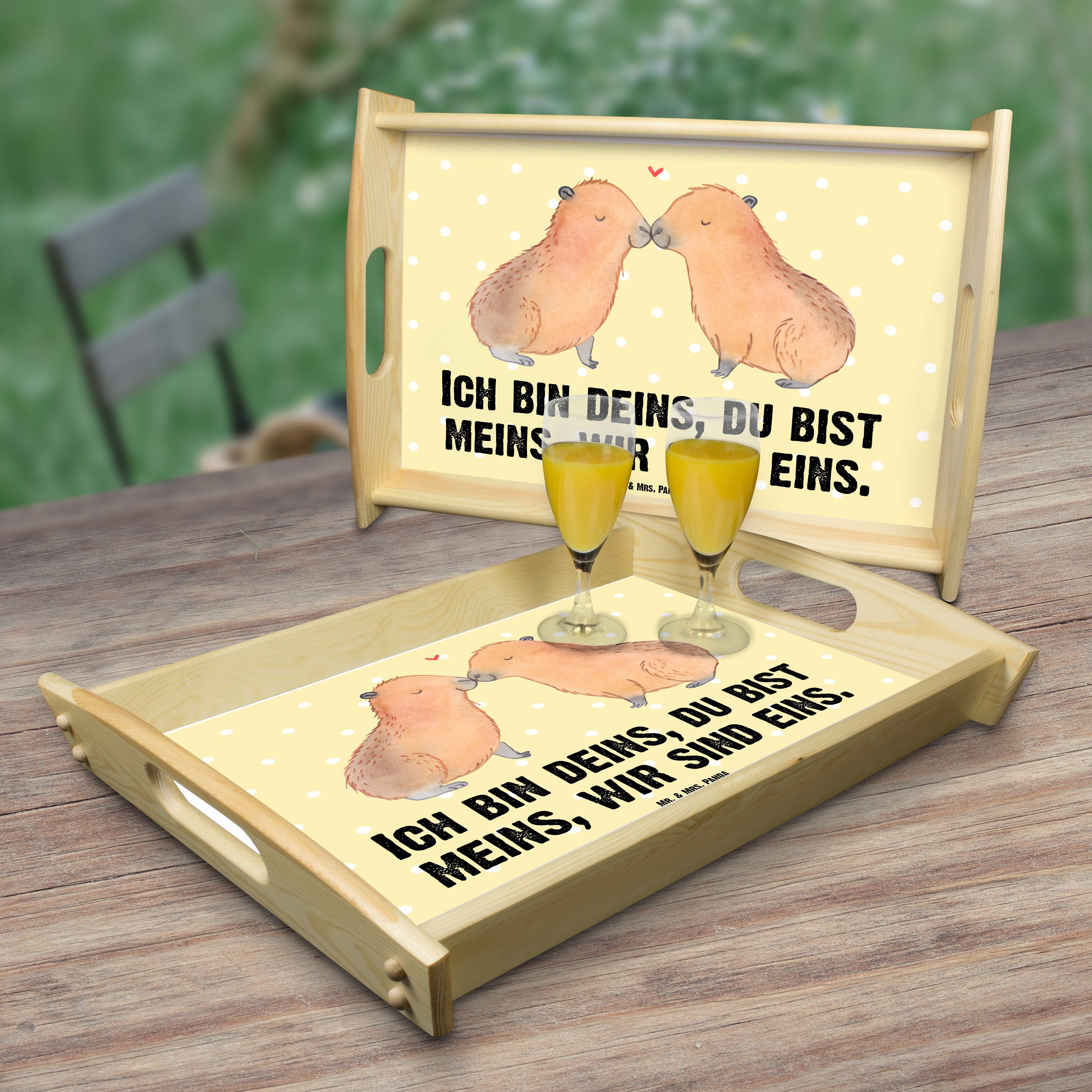 Mr. & Mrs. Panda Tablett Capybara Liebe - Gelb Pastell - Geschenk, Frühstückstablett, Tiere, H, Echtholz lasiert, (1-tlg)