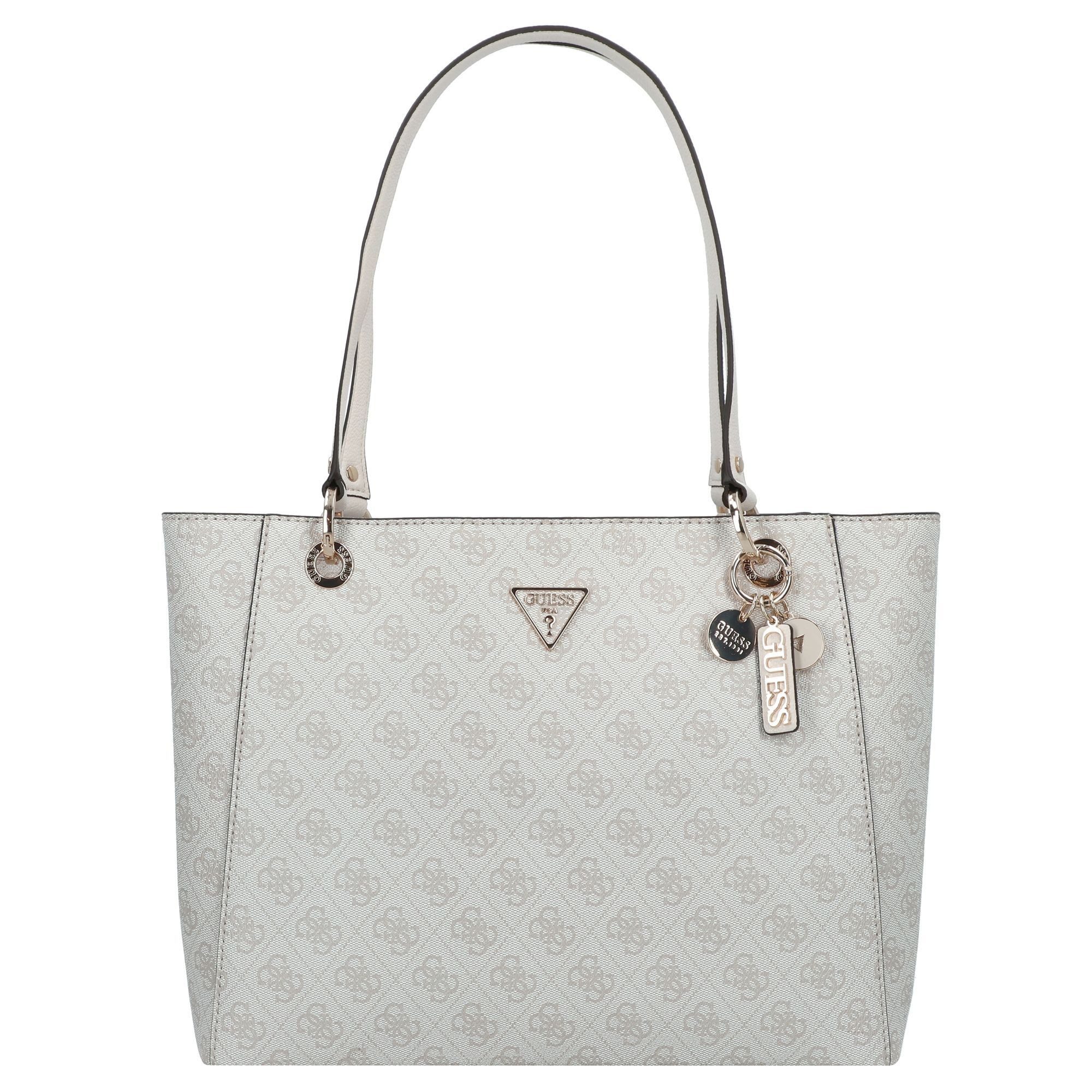 Shopper Noelle