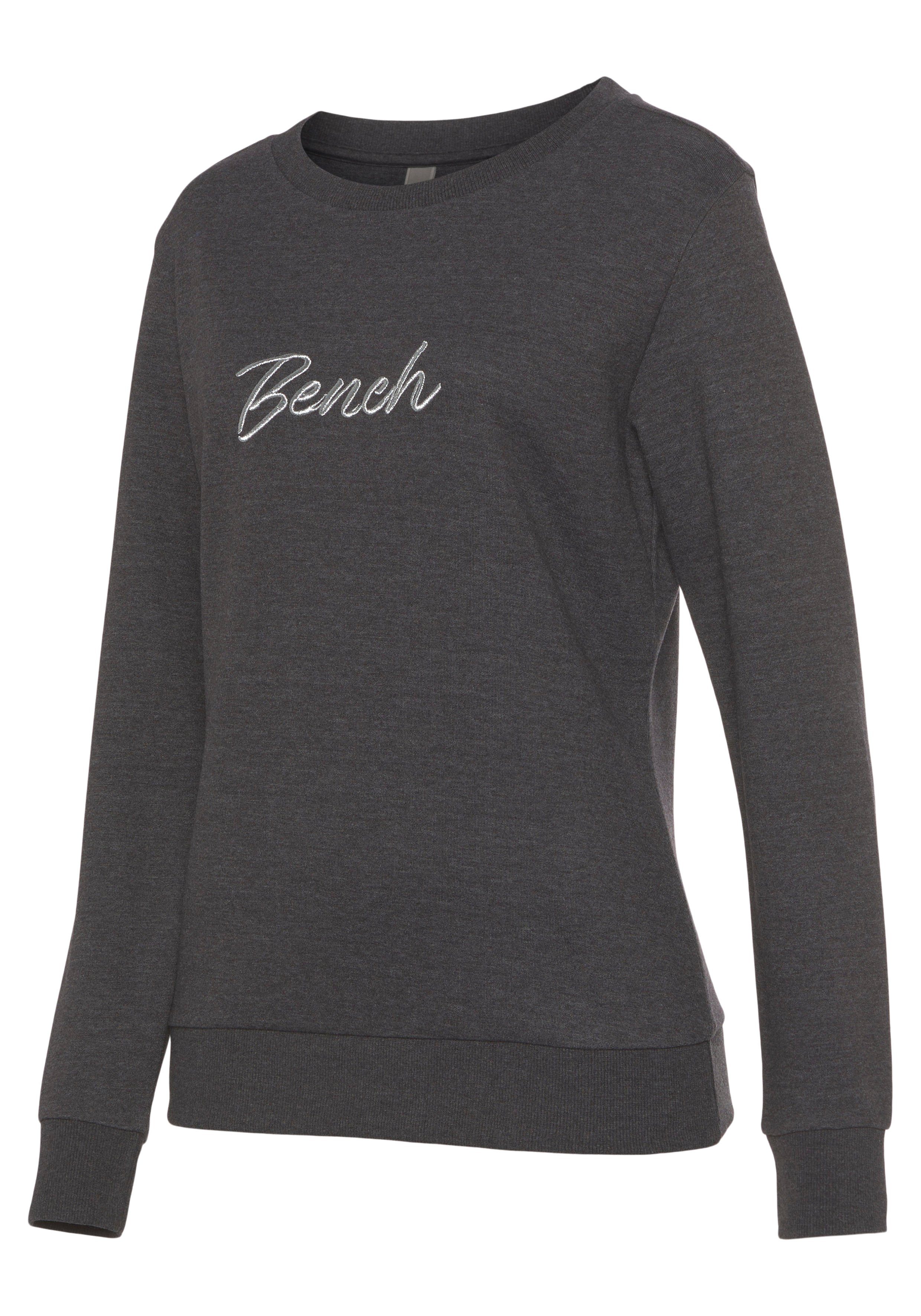 Bench. Loungewear Sweatshirt mit glänzender Logostickerei, Loungewear