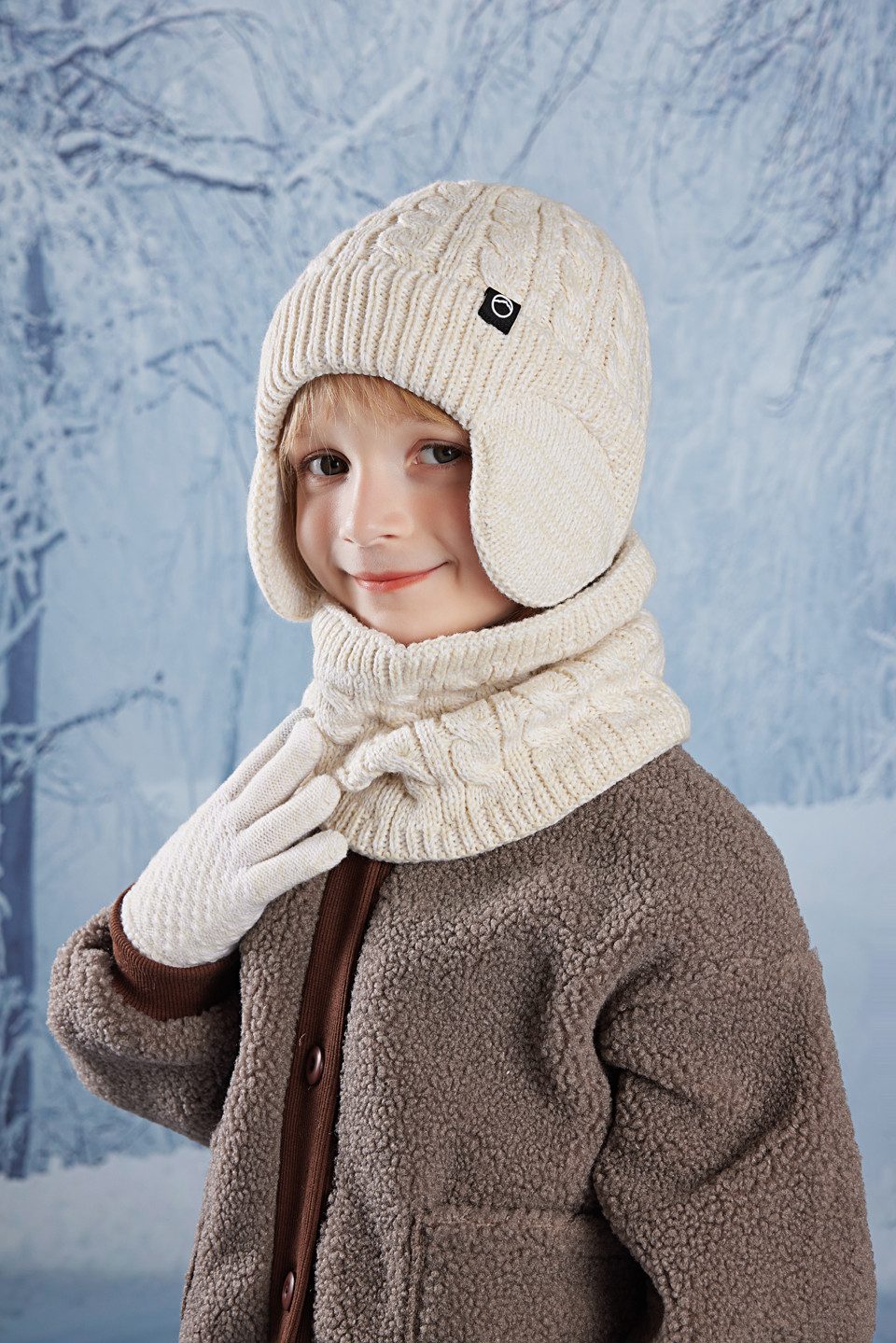 Coonoor Mütze & Schal Kinder-Wintermütze, Schal und Handschuhe, warme Thermo-Strickmütze (mit Ohrenschützern), Halswärmer, Touchscreen-Handschuh
