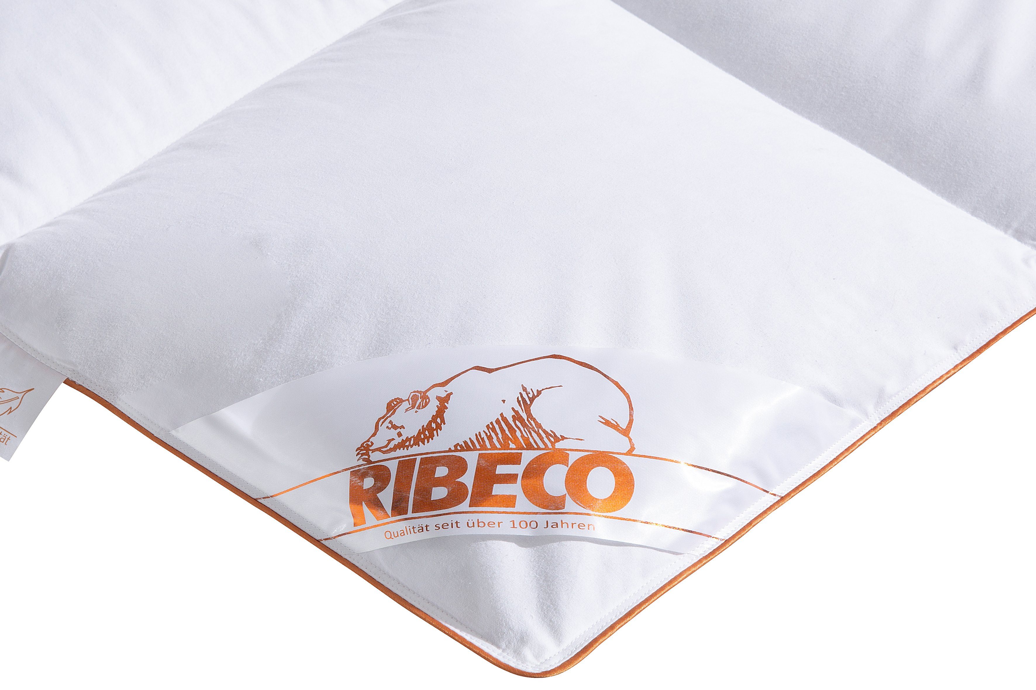 RIBECO Daunenbettdecke Richard, Bettdecken für Sommer oder Winter, Made in Germany, Füllung: 90% Daune & 10% Federn, Bezug: 100% Baumwolle, Bettdecke 135x200 cm, 155x220 cm und weitere Größen, Decke