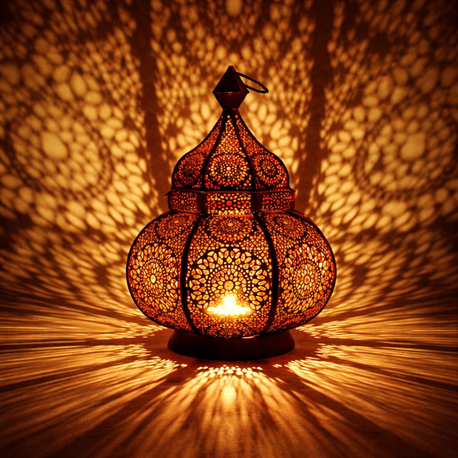 Marrakesch Orient & Mediterran Interior Teelichthalter Orientalisches Windlicht Lamis handgefertigt aus Metall in Rost 30 cm (1 St), Handarbeit