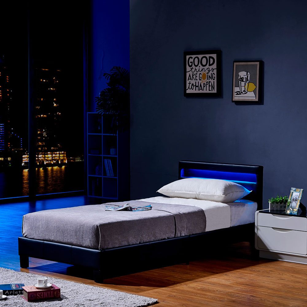 HOME DELUXE Bett ASTRO - 90/140 (inklusive Matratze & Lattenrost), großes gepolstertes Kopfteil, LED Bett, Jugendbett