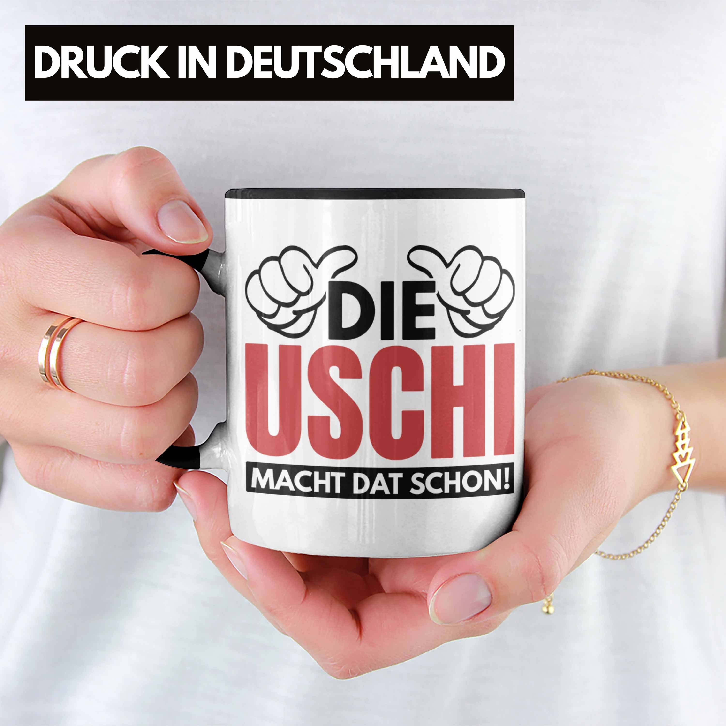 Trendation Tasse Trendation - Uschi Spitzname Schwarz Ruhrpott Macht Uschi Die Schon Dat Geschenk Spruch Tasse Lustige