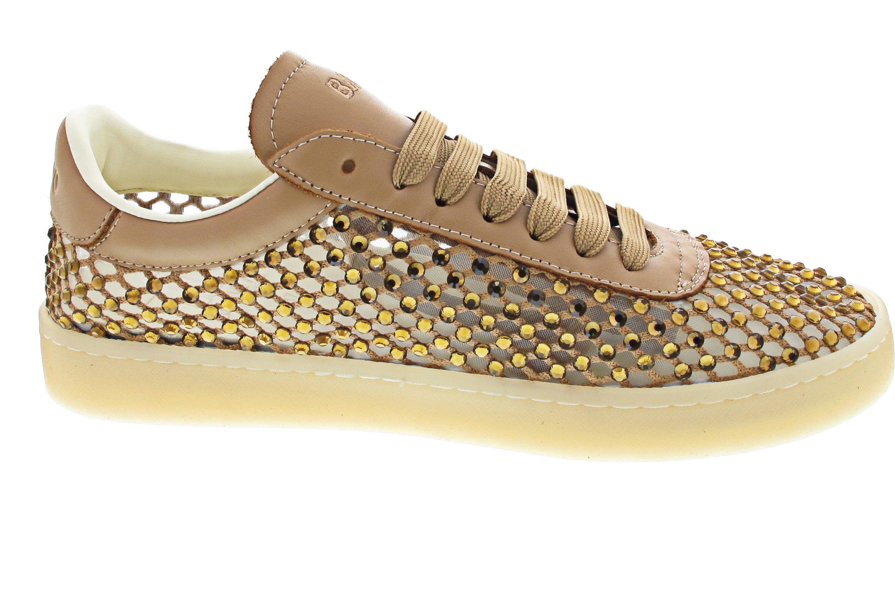 Back 70 Sneaker