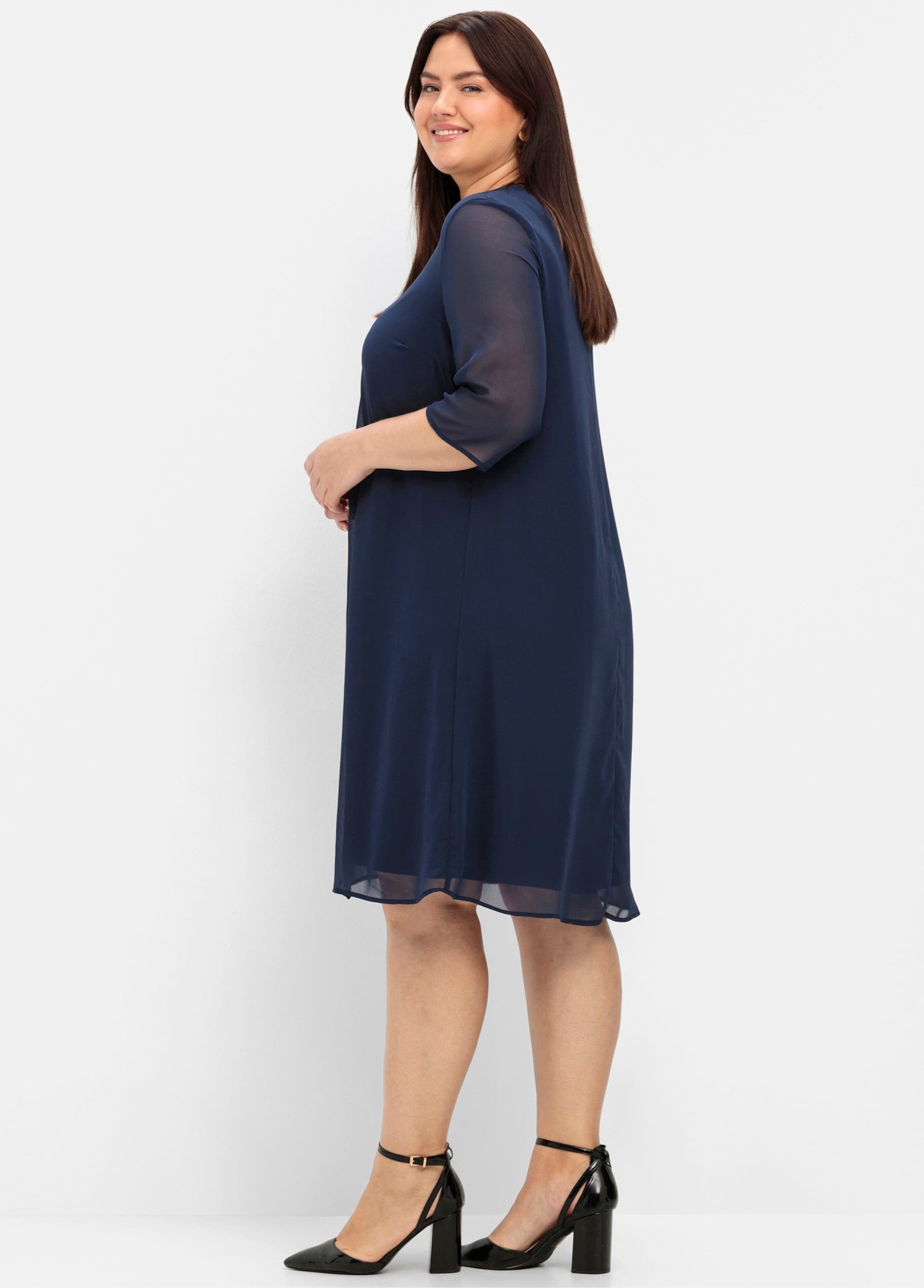 Sheego Etuikleid Cocktailkleid 3/4-Arm im Layerlook, aus Chiffon und Viskose