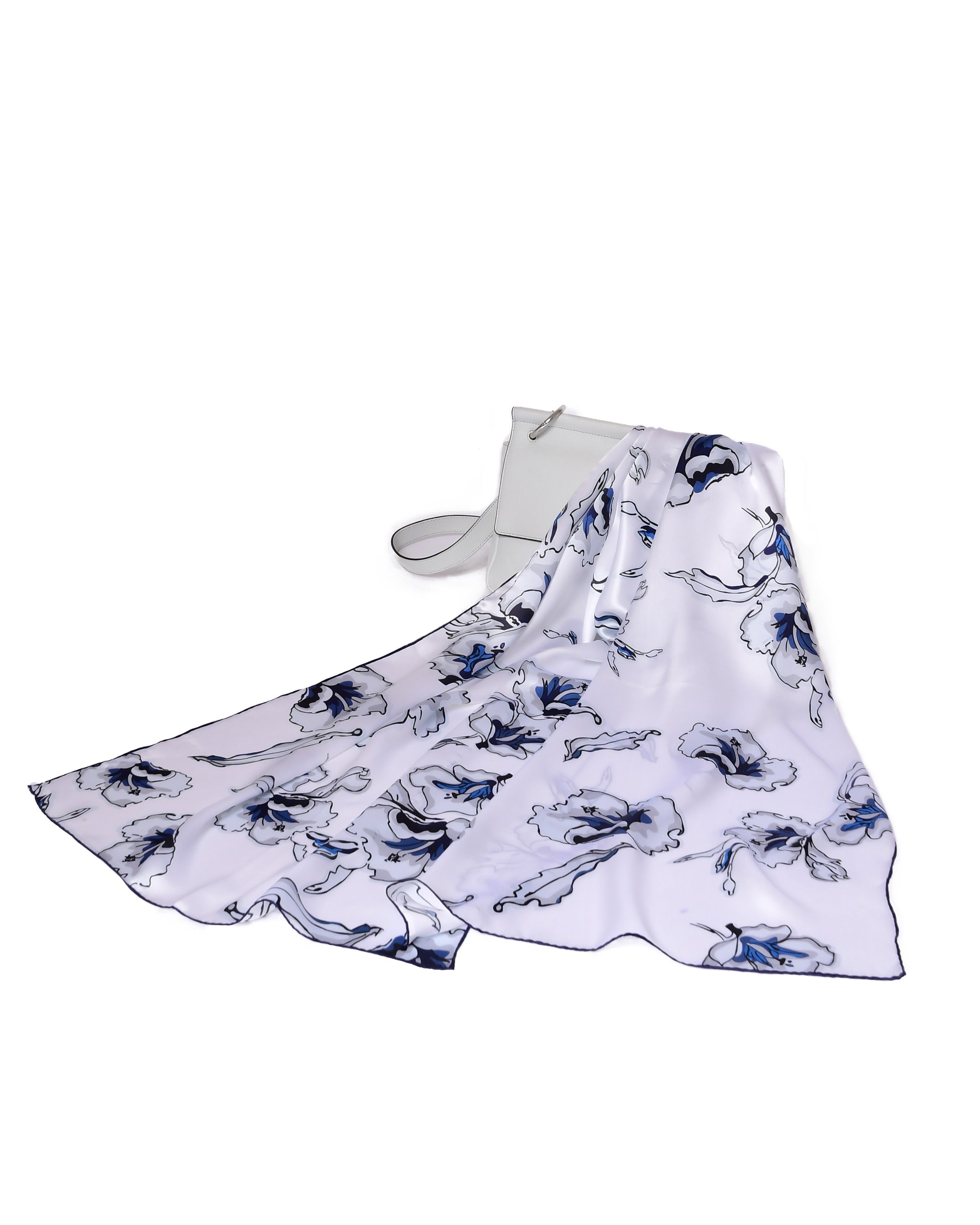 MayTree Seidenschal Hibiskus Blau, 55 x 175 cm, leichter Damen-Schal, alljä günstig online kaufen