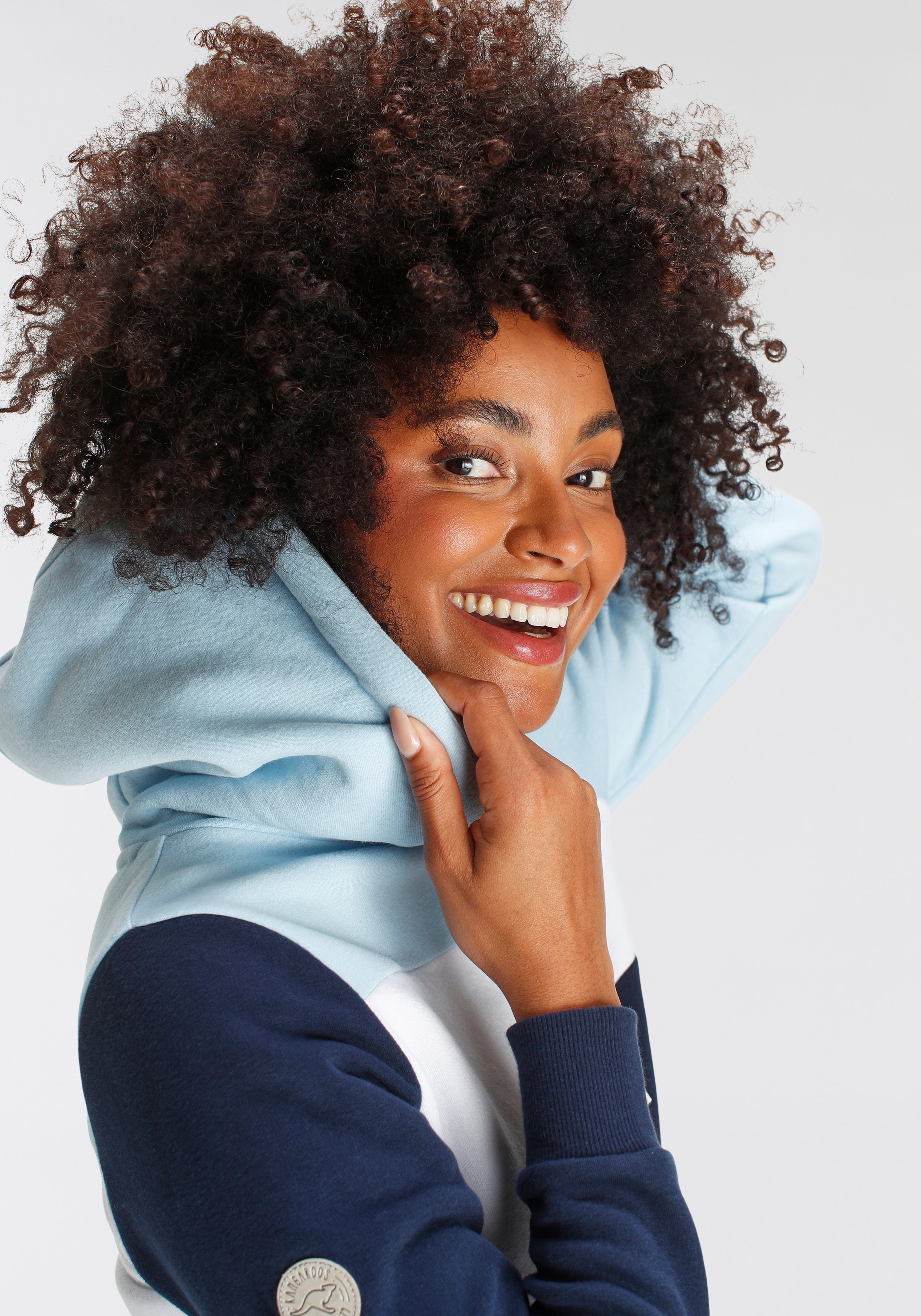 KangaROOS Hoodie Langarm, lockere Passform, Colorblocking-Optik