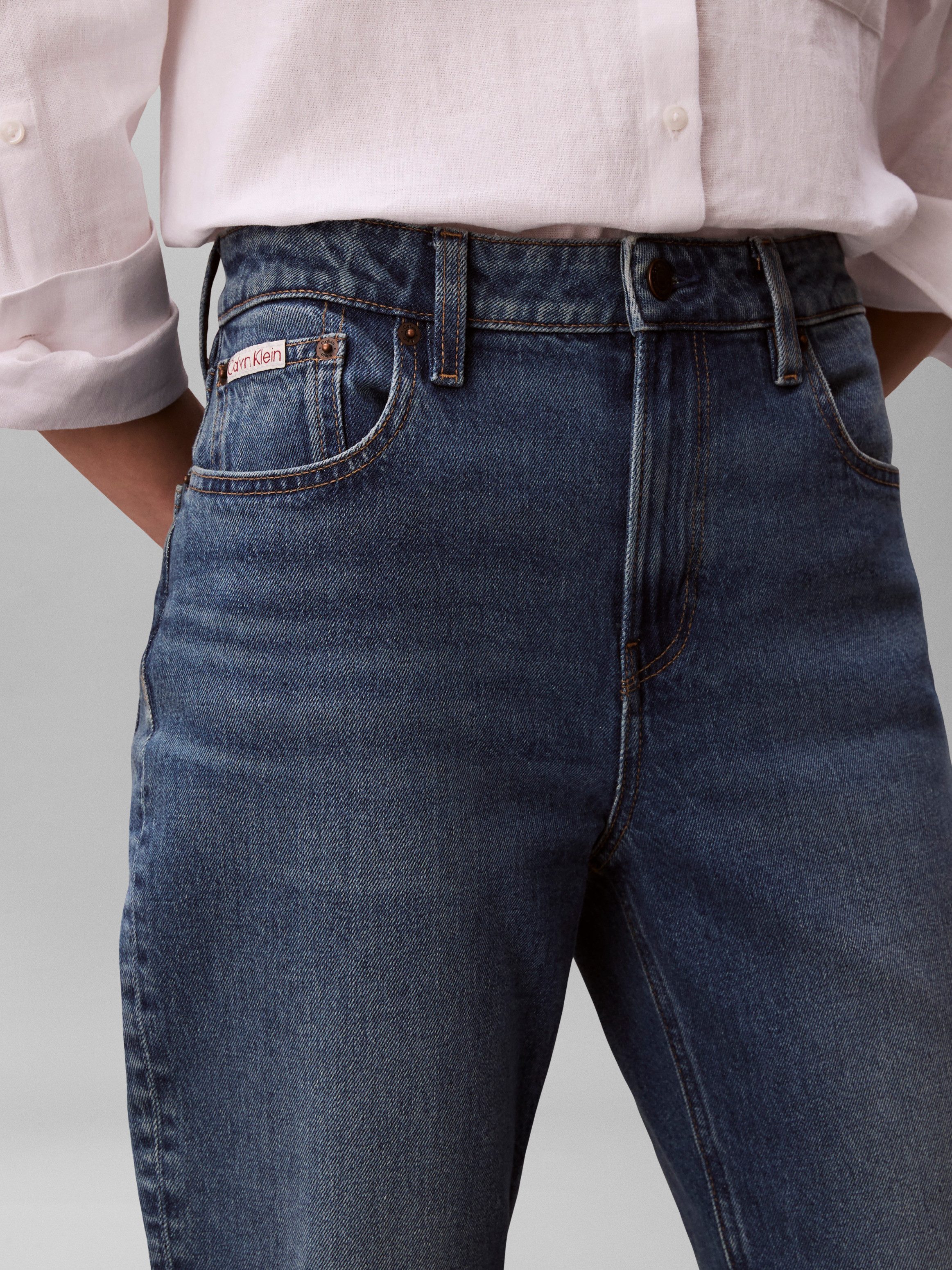 Calvin Klein Jeans High-waist-Jeans Regular fit mit high waist Passform – Bild 3 von 5