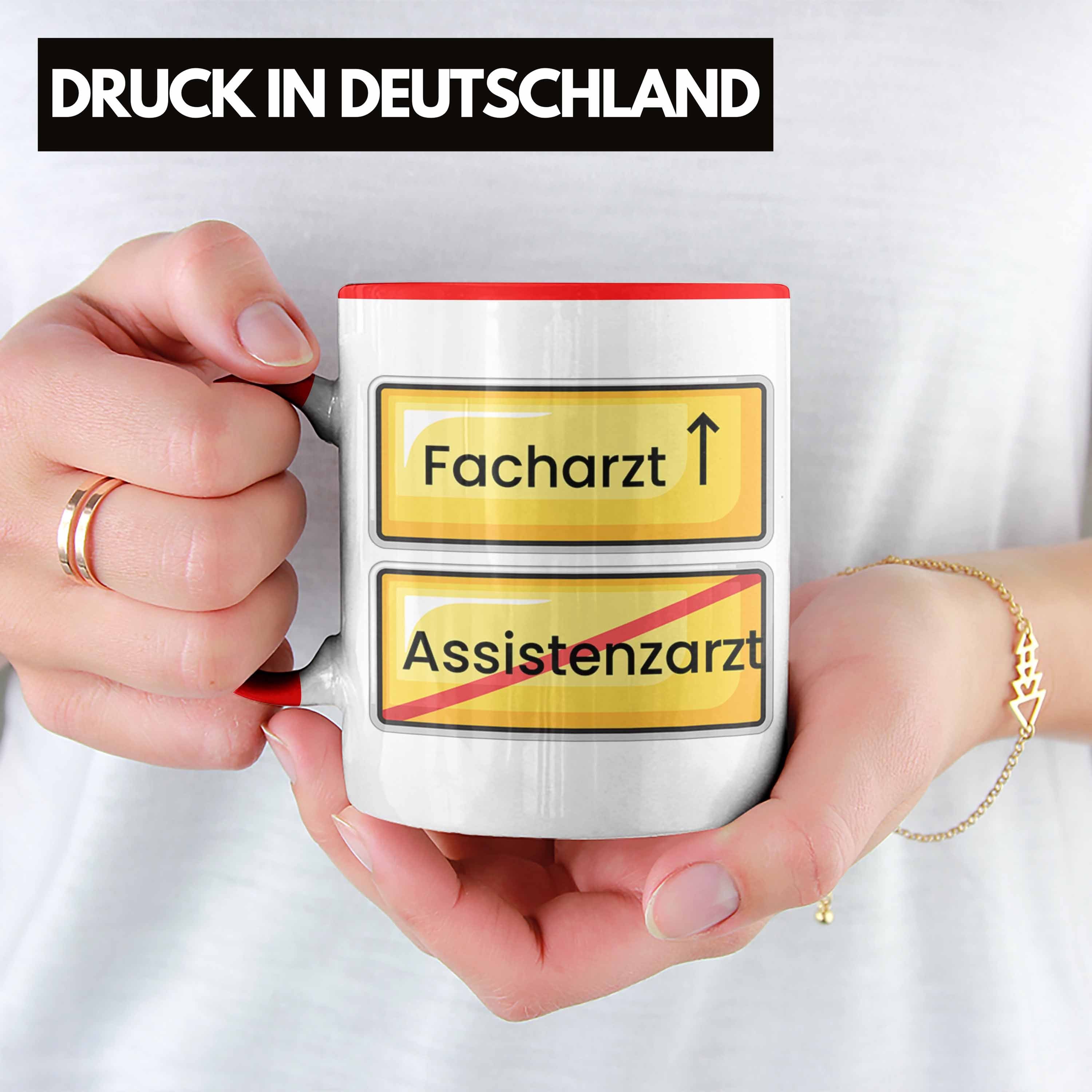 Trendation Tasse Endlich Tasse Bestanden Facharzt Assistenzarzt Geschenk Prüfung Kaffee Rot