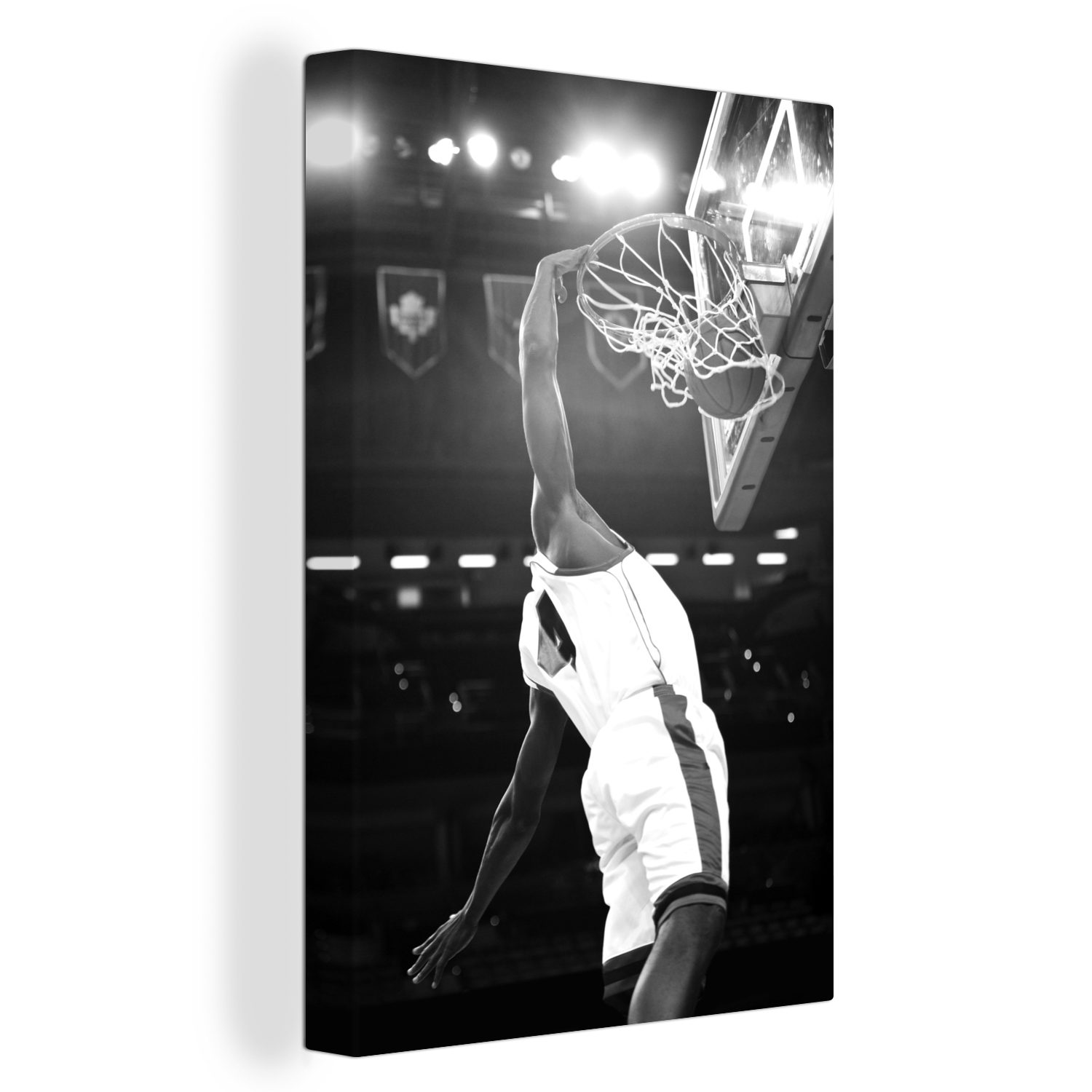 OneMillionCanvasses® Leinwandbild Ein Basketballspieler wirft den Ball in den Korb - schwarz und weiß, (1 St), Leinwandbild fertig bespannt inkl. Zackenaufhänger, Gemälde, 20x30 cm