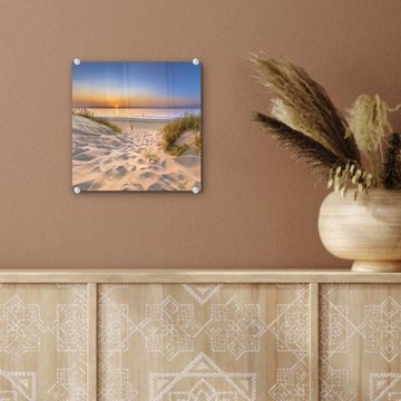 MuchoWow Acrylglasbild Düne - Sonnenuntergang - Horizont - Strand - Gras, (1 St), Glasbilder - Bilder auf Glas Wandbild - Foto auf Glas - Wanddekoration