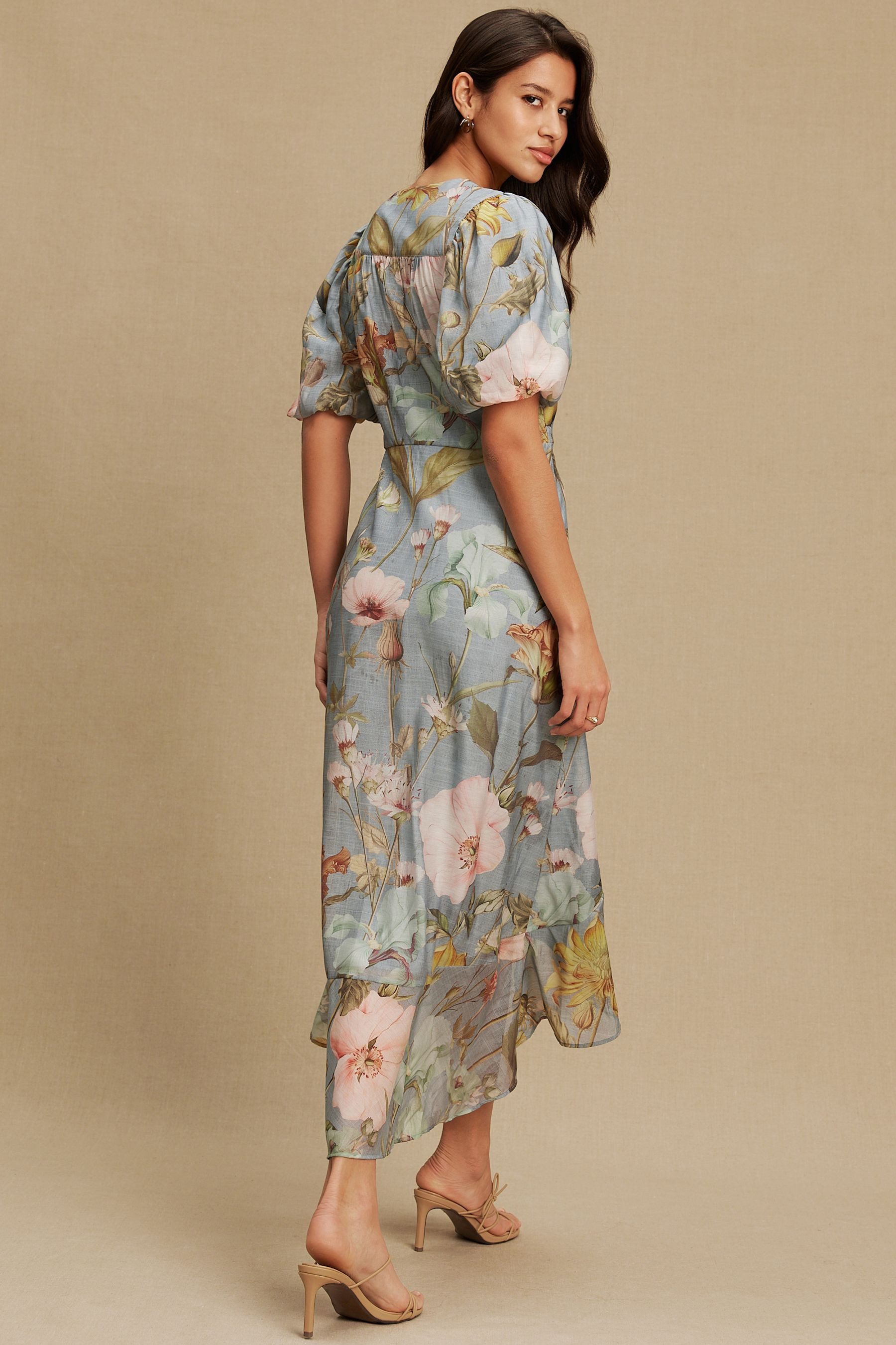 Next Midikleid Midikleid mit Wickeldesign und kurzen Puffärmeln (1-tlg) günstig online kaufen