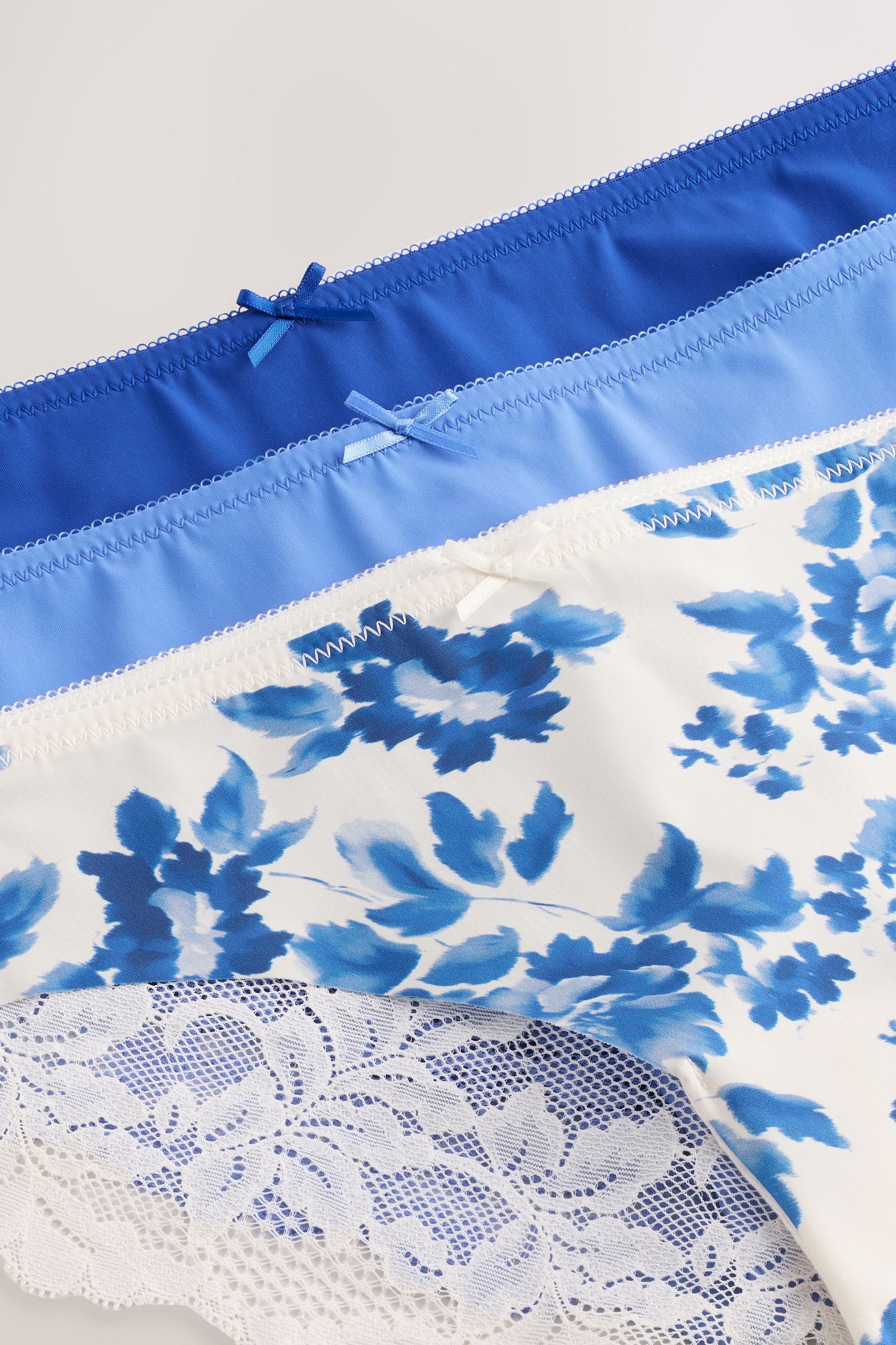 Next Brasilslip 3 Stk. Nahtlose Slips mit Rückenspitze, Brazilian (3-St)