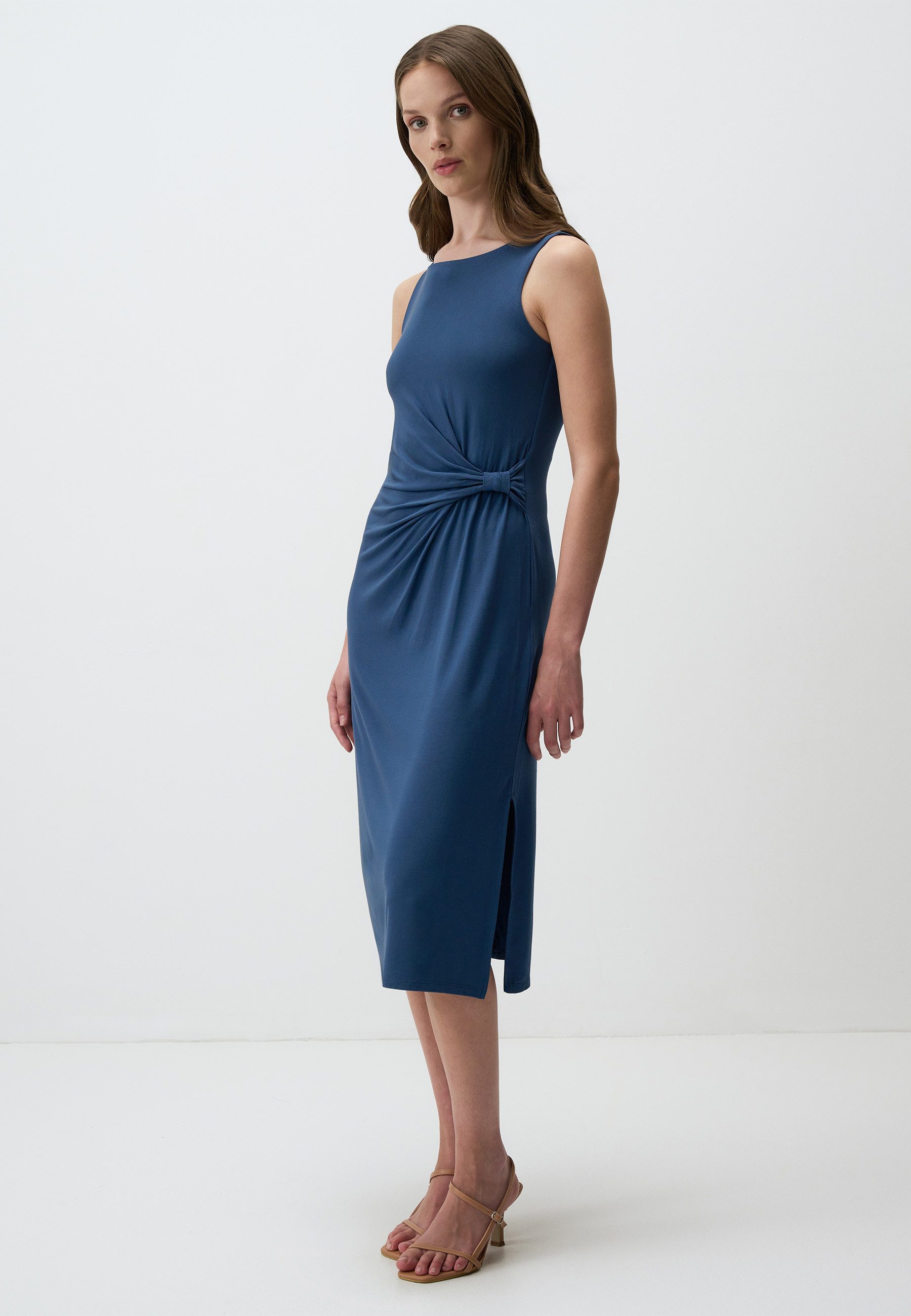 Midikleid Schmales Midi-Strickkleid Mit U-Boot-Ausschnitt