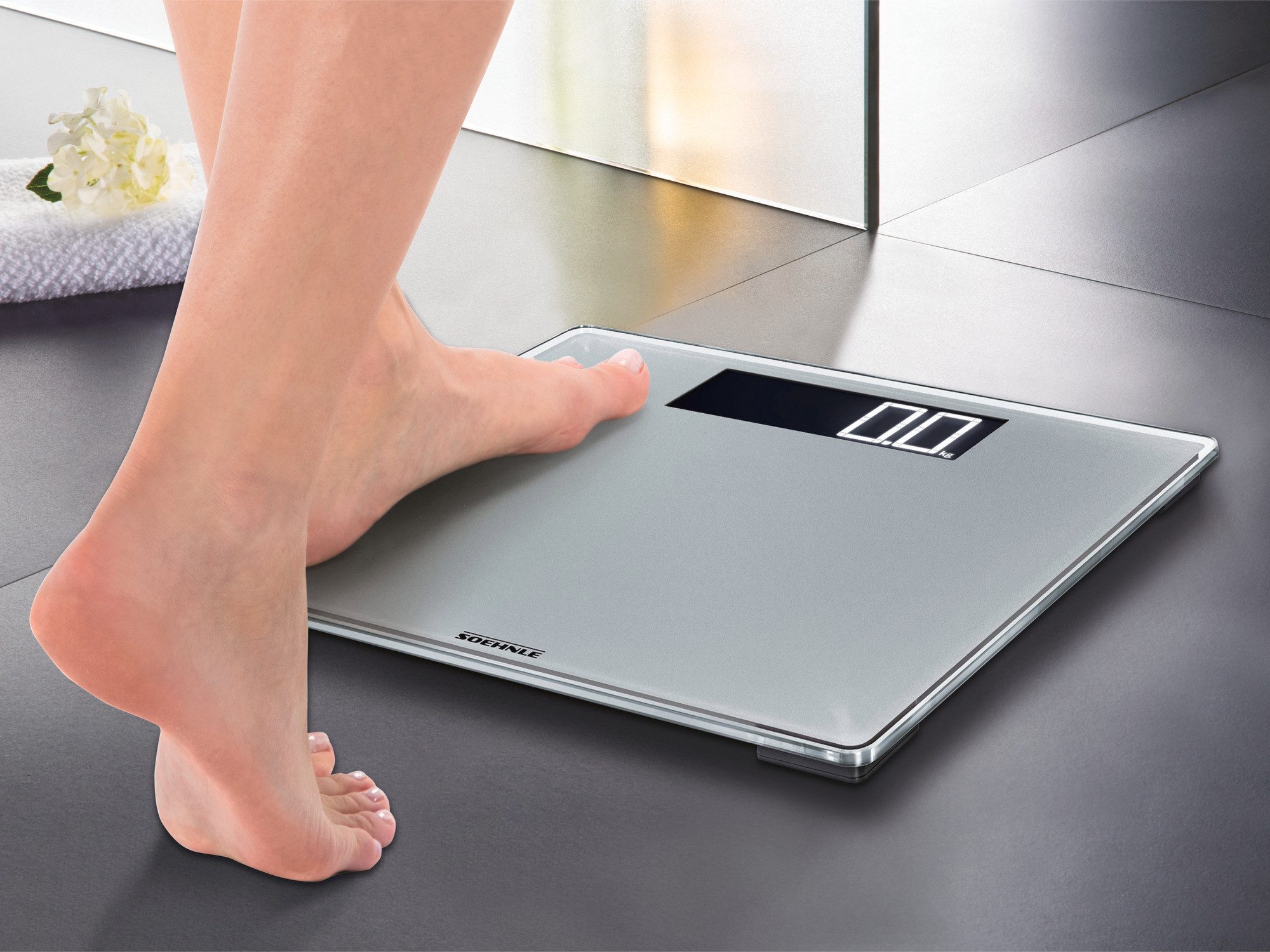 Soehnle Personenwaage Style Sense Comfort 600, 1-tlg., LCD-Anzeige, flaches Design, bis 200kg, große Trittfläche, kg/lb/st