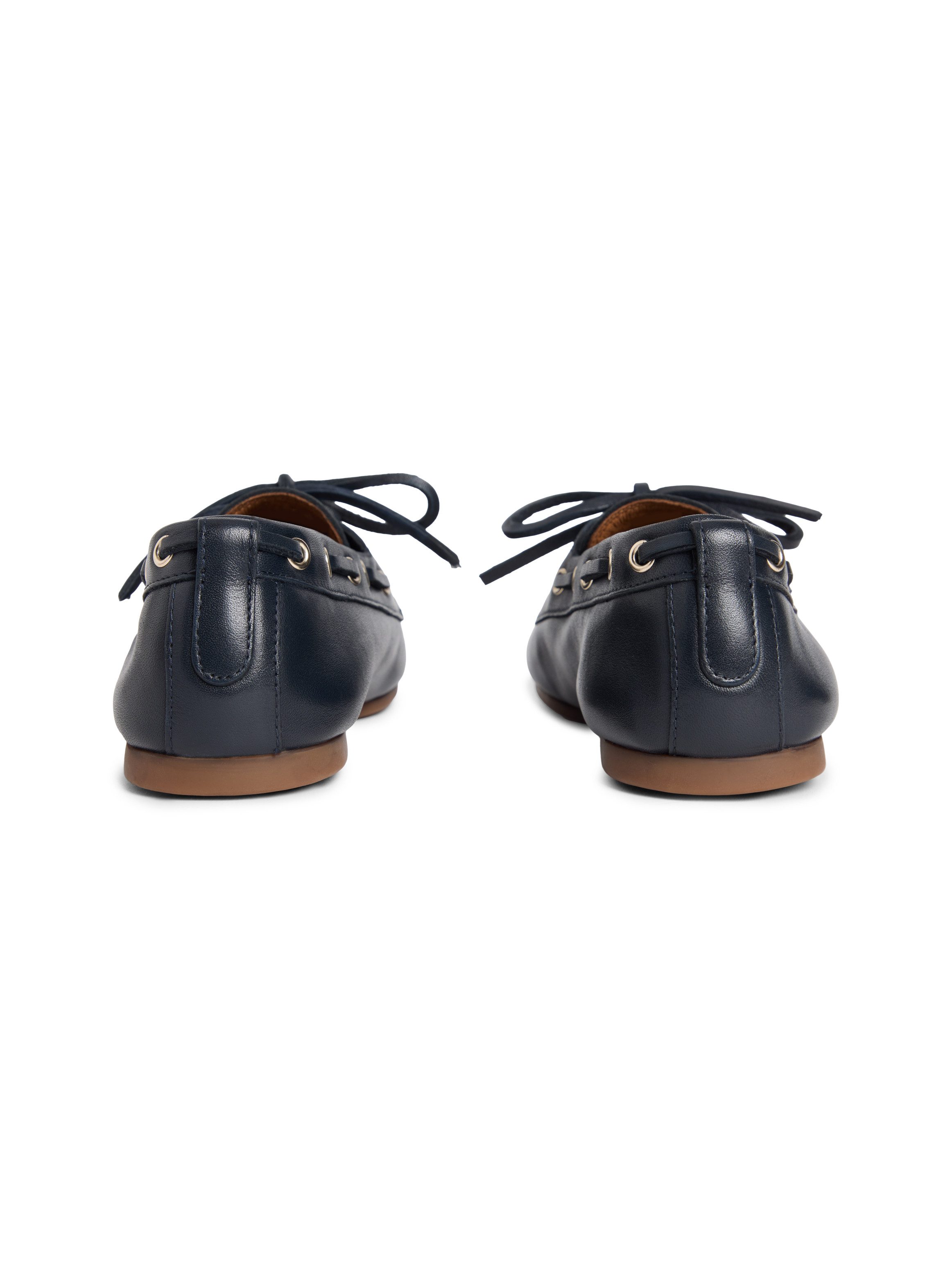 Tommy Hilfiger TH SLEEK LEATHER BOAT SHOE Bootsschuh Bootsschuh, Businessschuh mit Blockabsatz und Ösen mit Durchzug