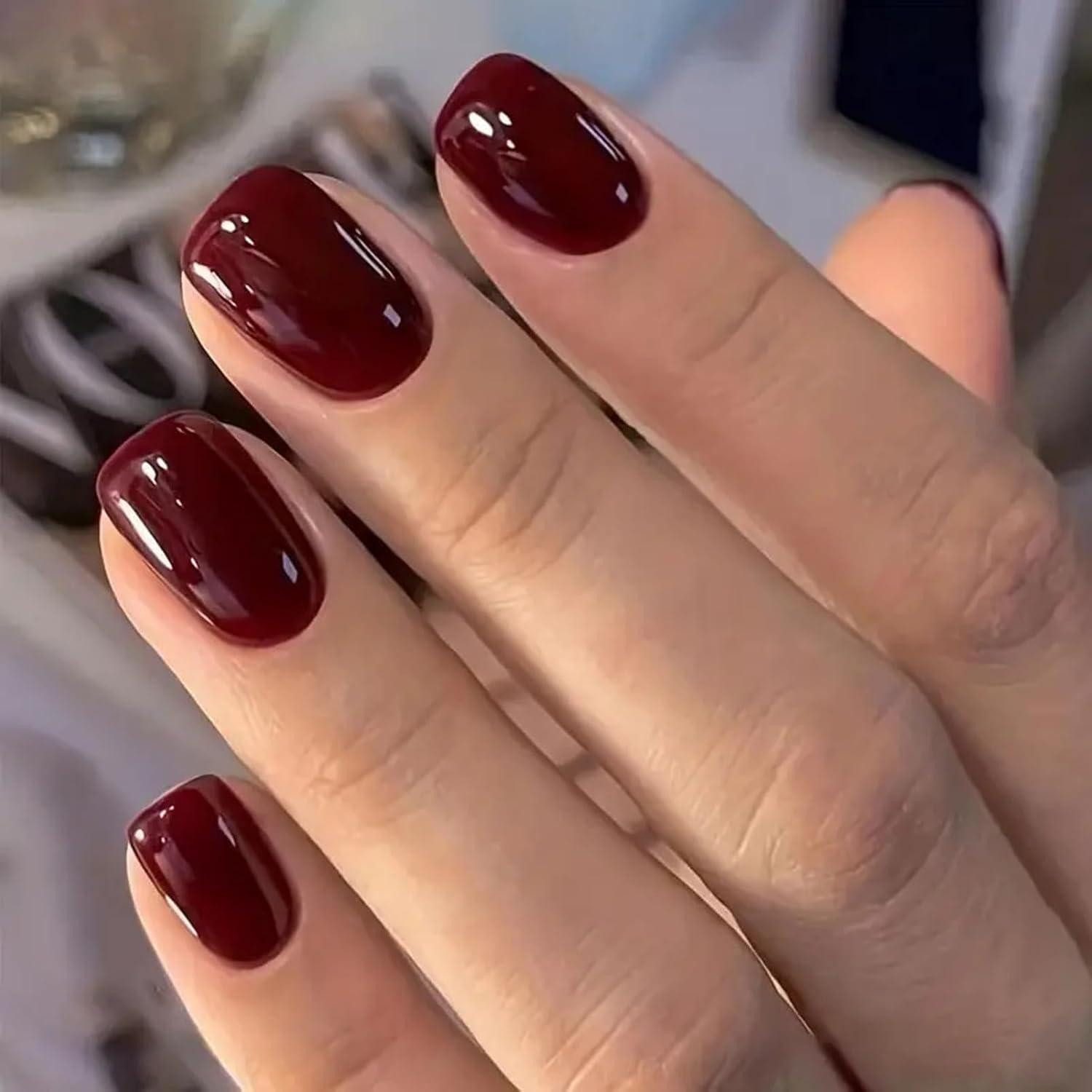 Kunstfingernägel 24 Stück Burgundy Nägel Zum Aufkleben Kurz Einfarbig Press on Nails