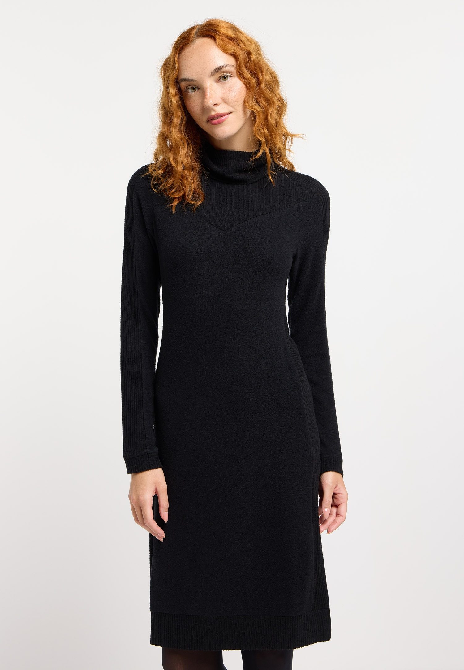 Ragwear Strickkleid PEONA Label-Applikation am Saum für den unverkennbaren günstig online kaufen