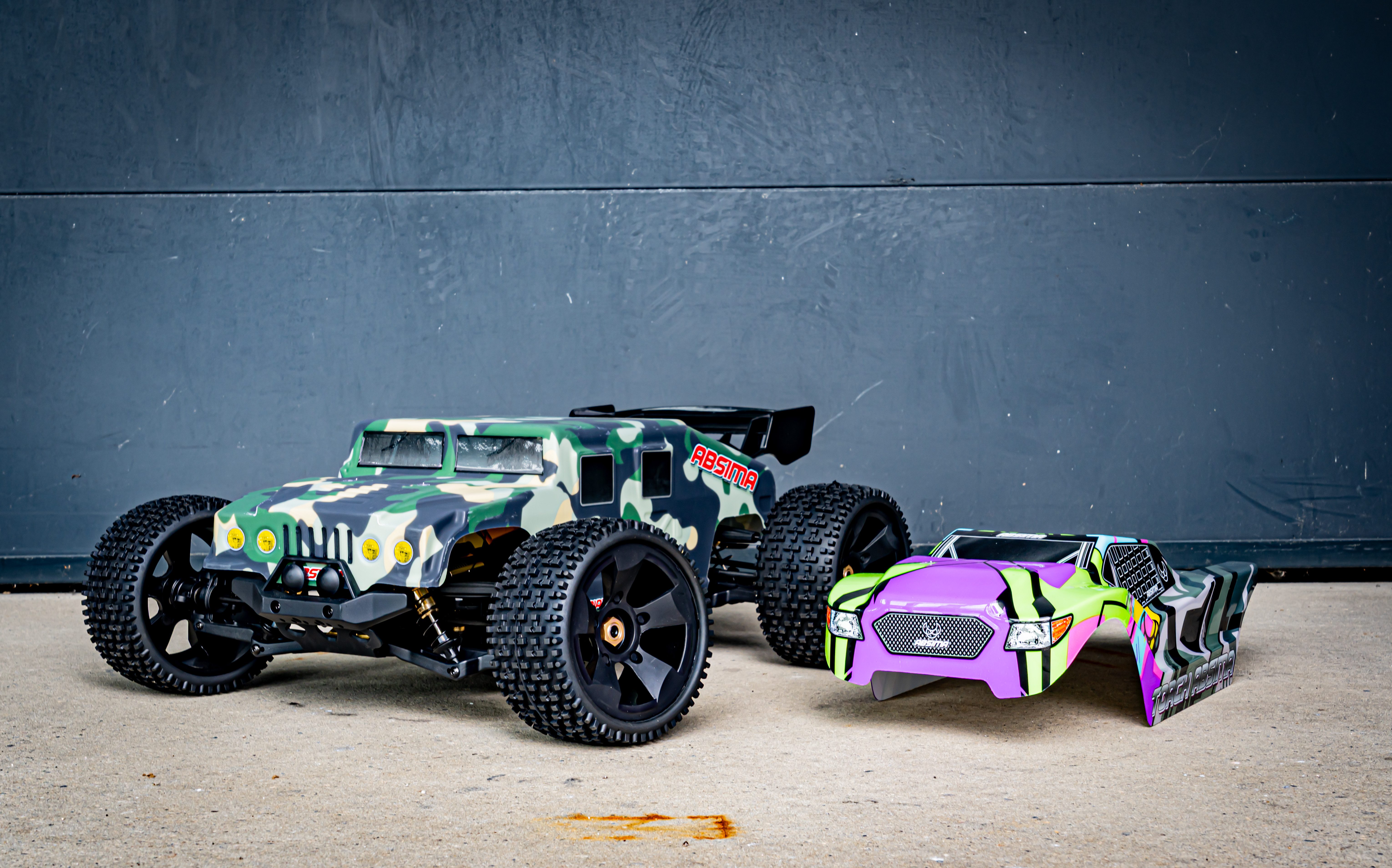 Absima RC-Truck 1:8 RC RACE TRUCK GUARDIAN 2in1 inkl. Truggy Karosserie 4S Power (fertig aufgebaut inkl. 2.4 GHz Fernsteuerung), Jetzt mit zusätzlicher Karosserie im Race Truggy Design.