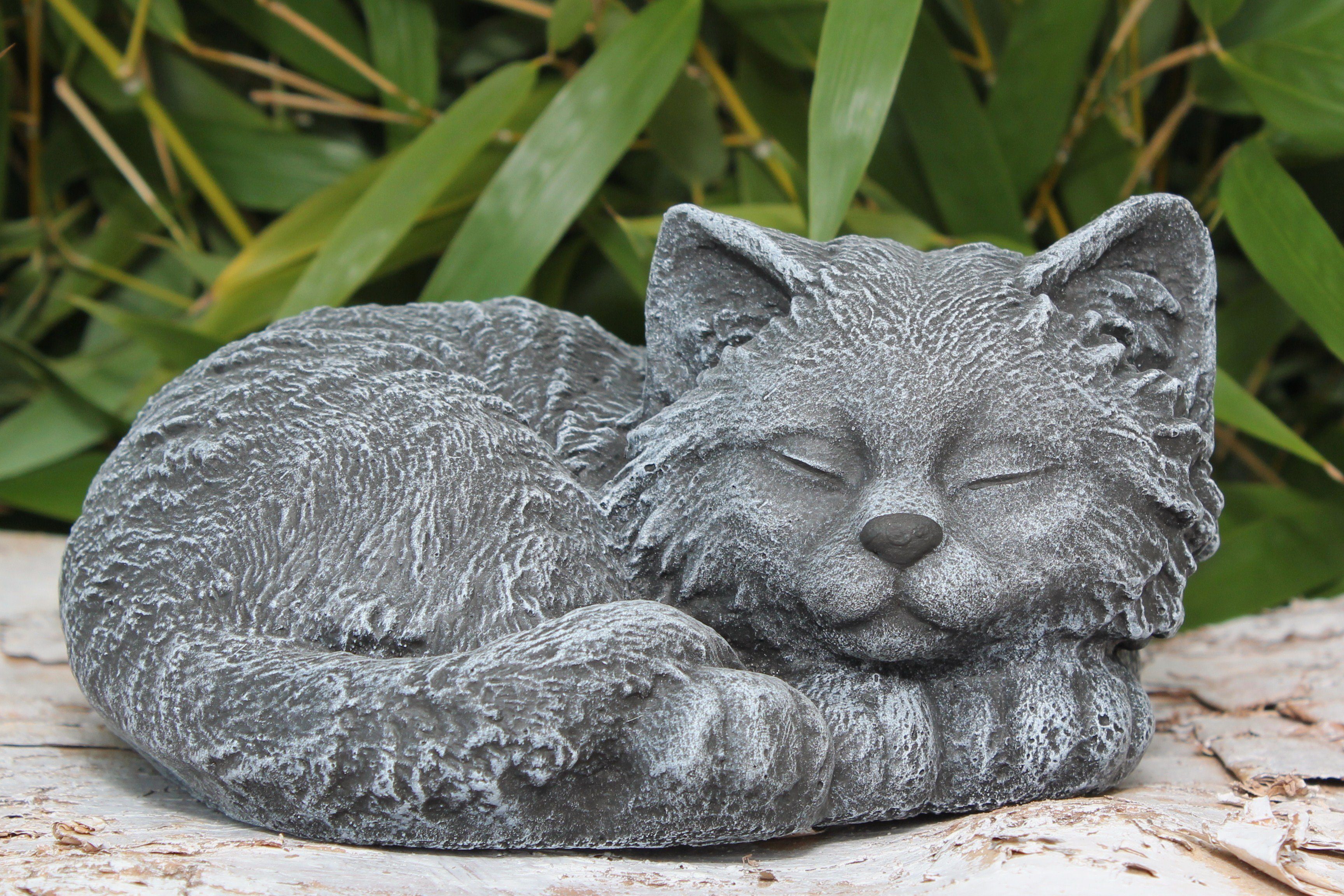 Tiefes Kunsthandwerk Tierfigur Dekofigur Katze schlafend - Steinfigur für  Haus und Garten, frostsicher, wetterfest, Made in Germany