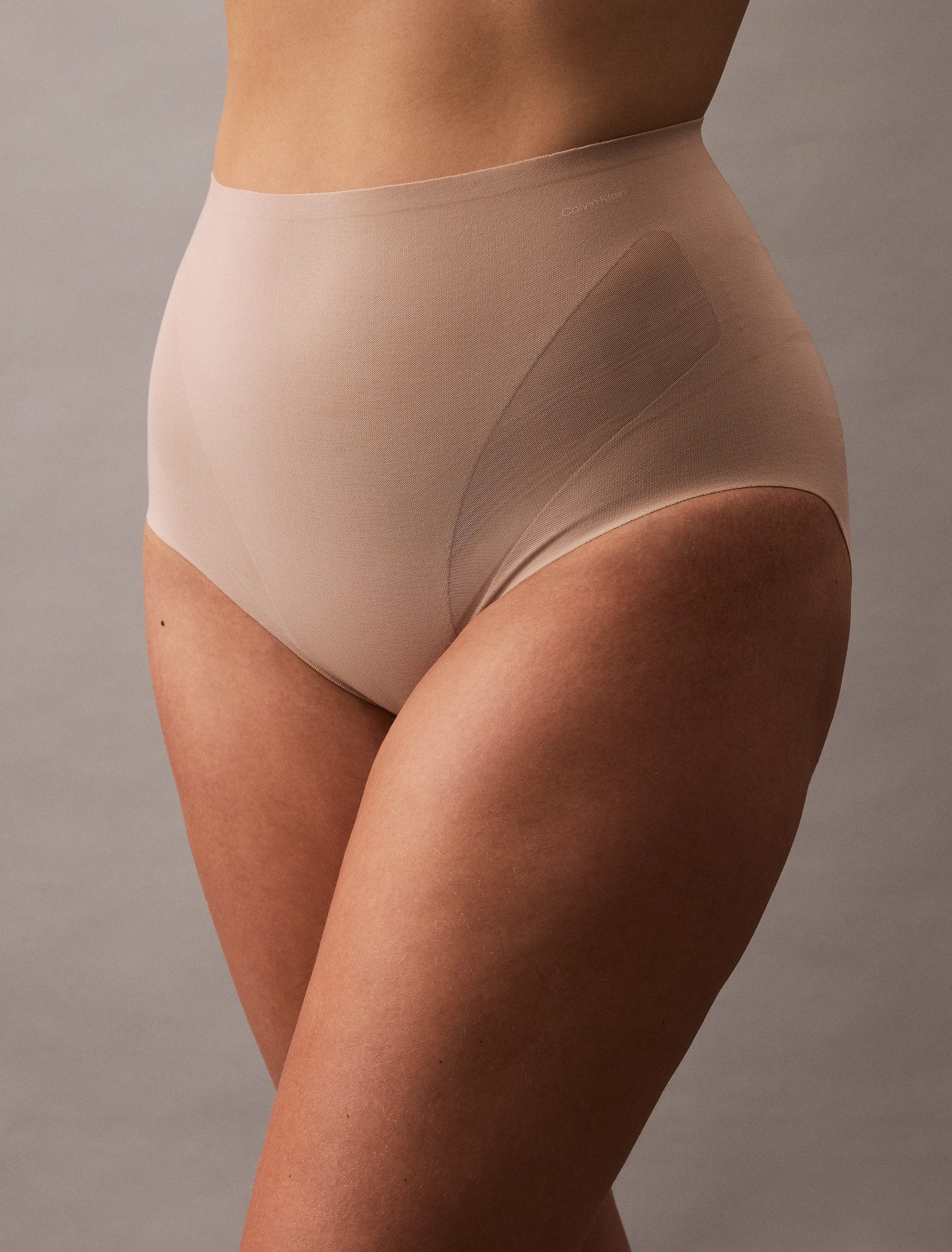 Formslip SCULPTED FIRM MESH BRIEF