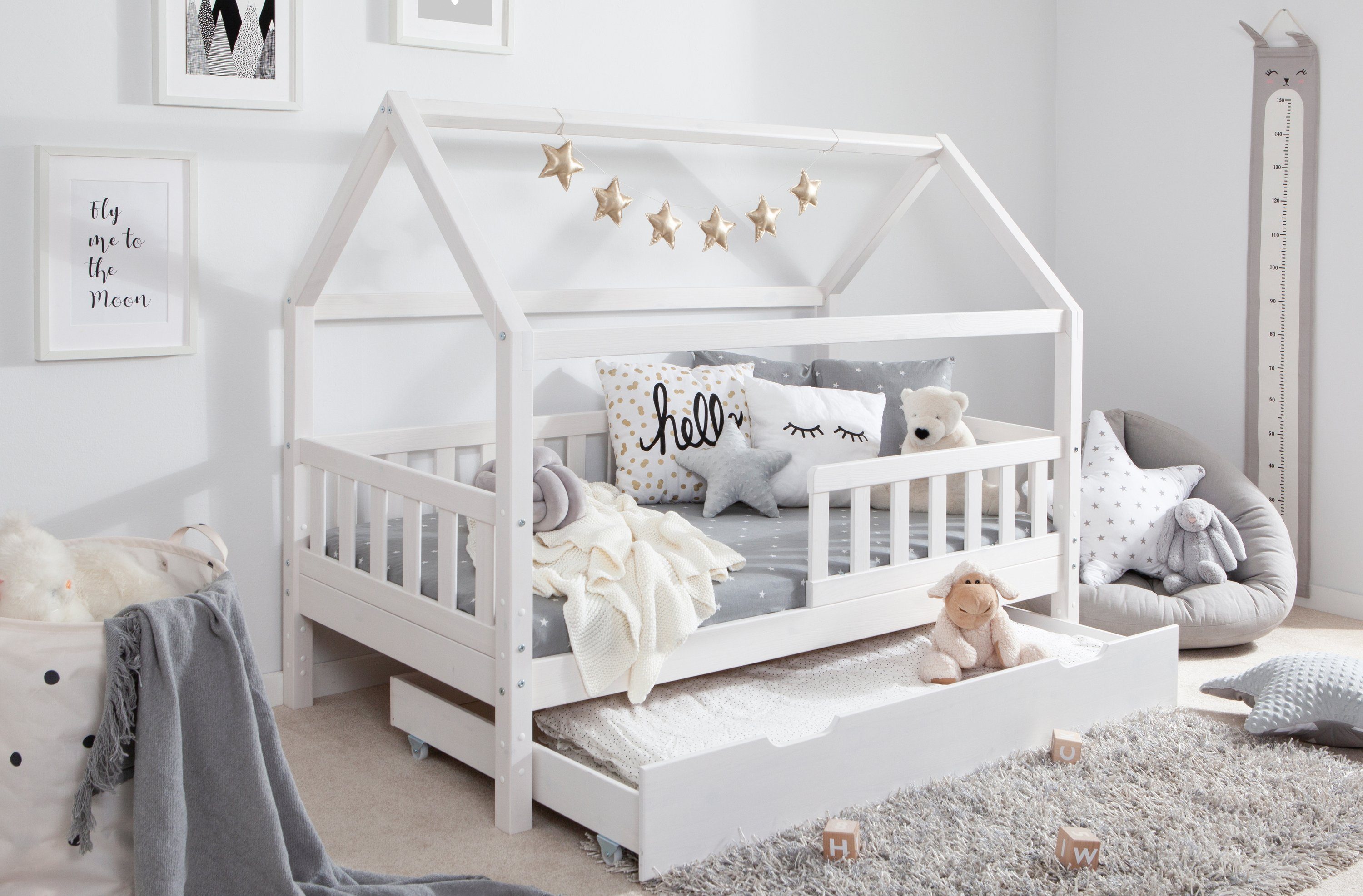 Hausbett Kay mit Rausfallschutz und Schubkasten aus Kiefer