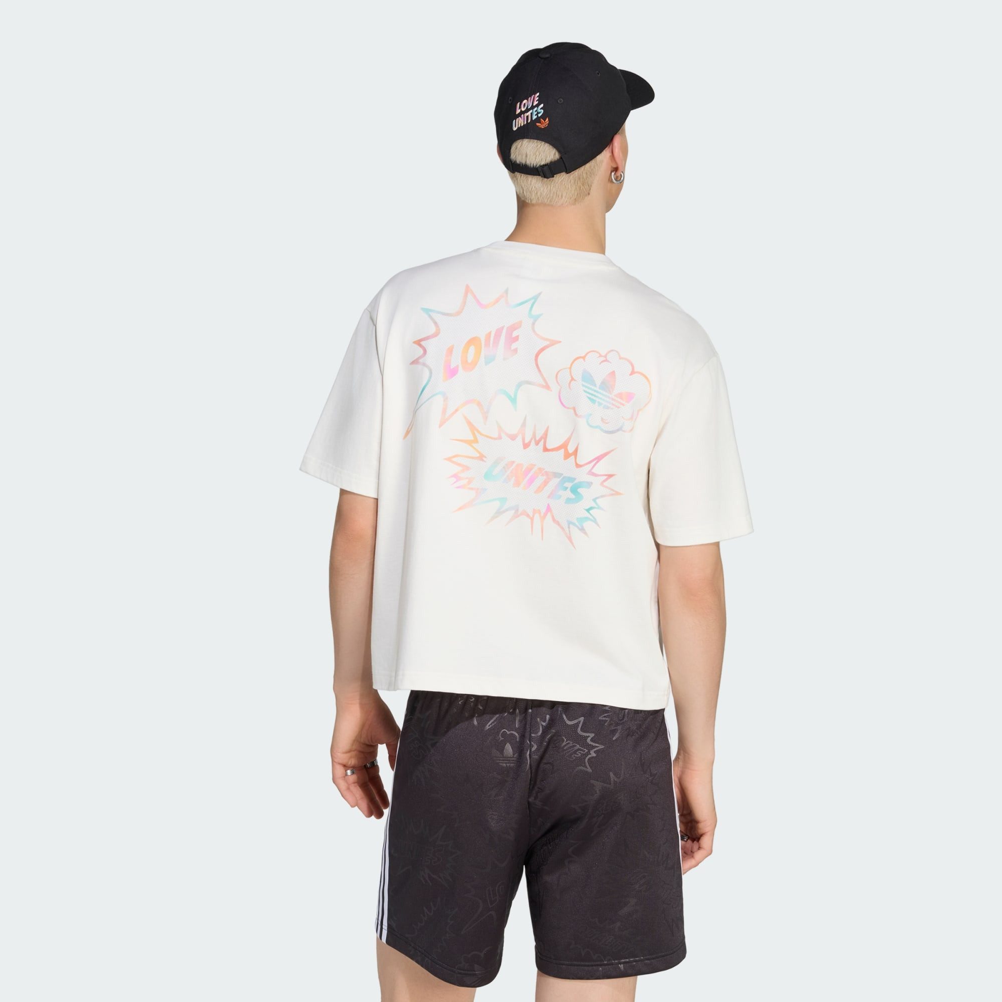 adidas Originals T-Shirt LOVE UNITES GFX T-SHIRT (1-tlg)