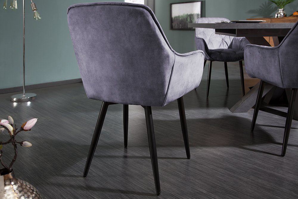 riess-ambiente Polsterstuhl MILANO grau/schwarz - Samt, mit Armlehnen, Metallbeine (Einzelartikel, 1 St), Sitzgelegenheit mit Chesterfield-Steppung – ideal für Deinen Esstisch