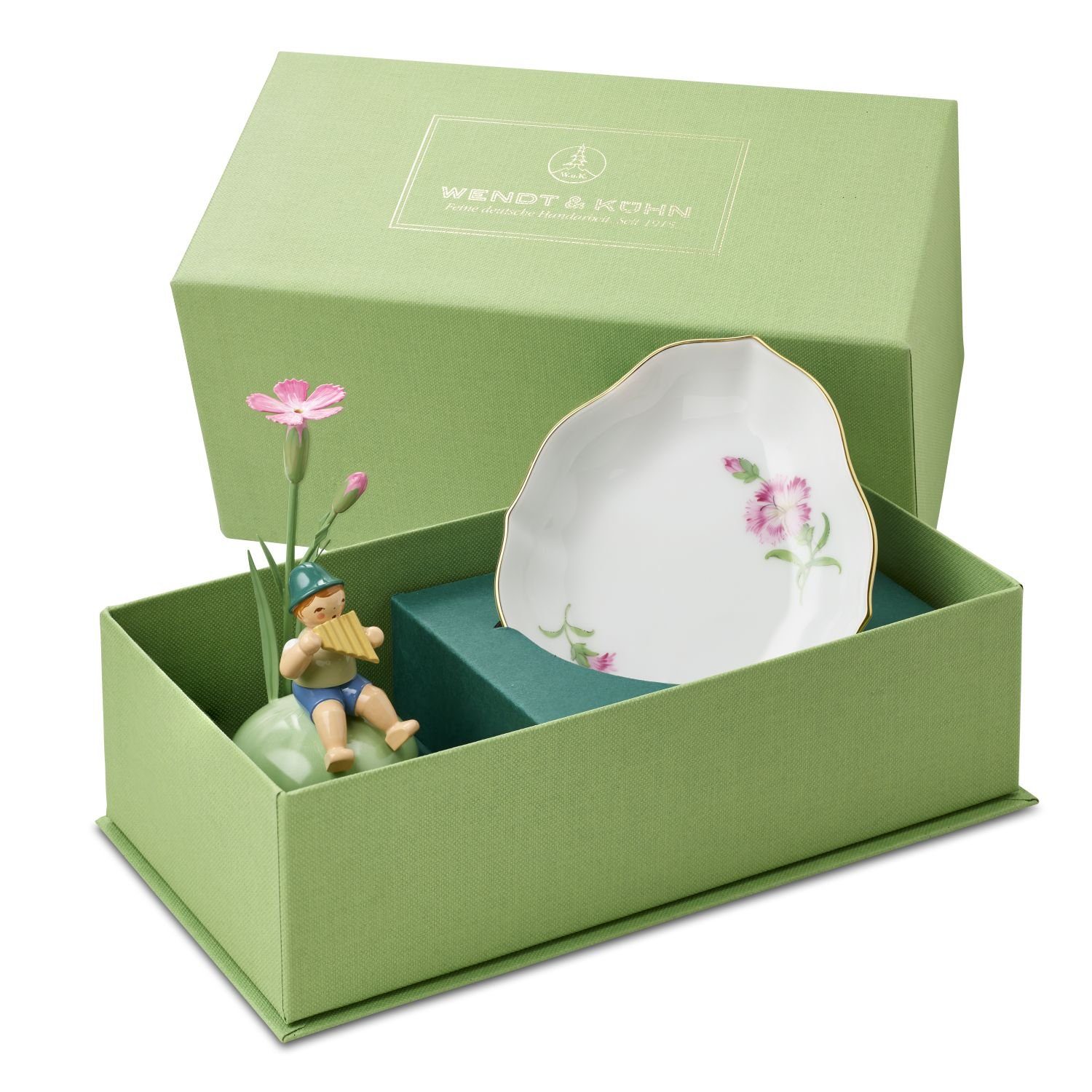 Wendt & Kühn Sammelfigur Junge mit Nelke auf Hügel mit Schale aus Meissner Porzellan