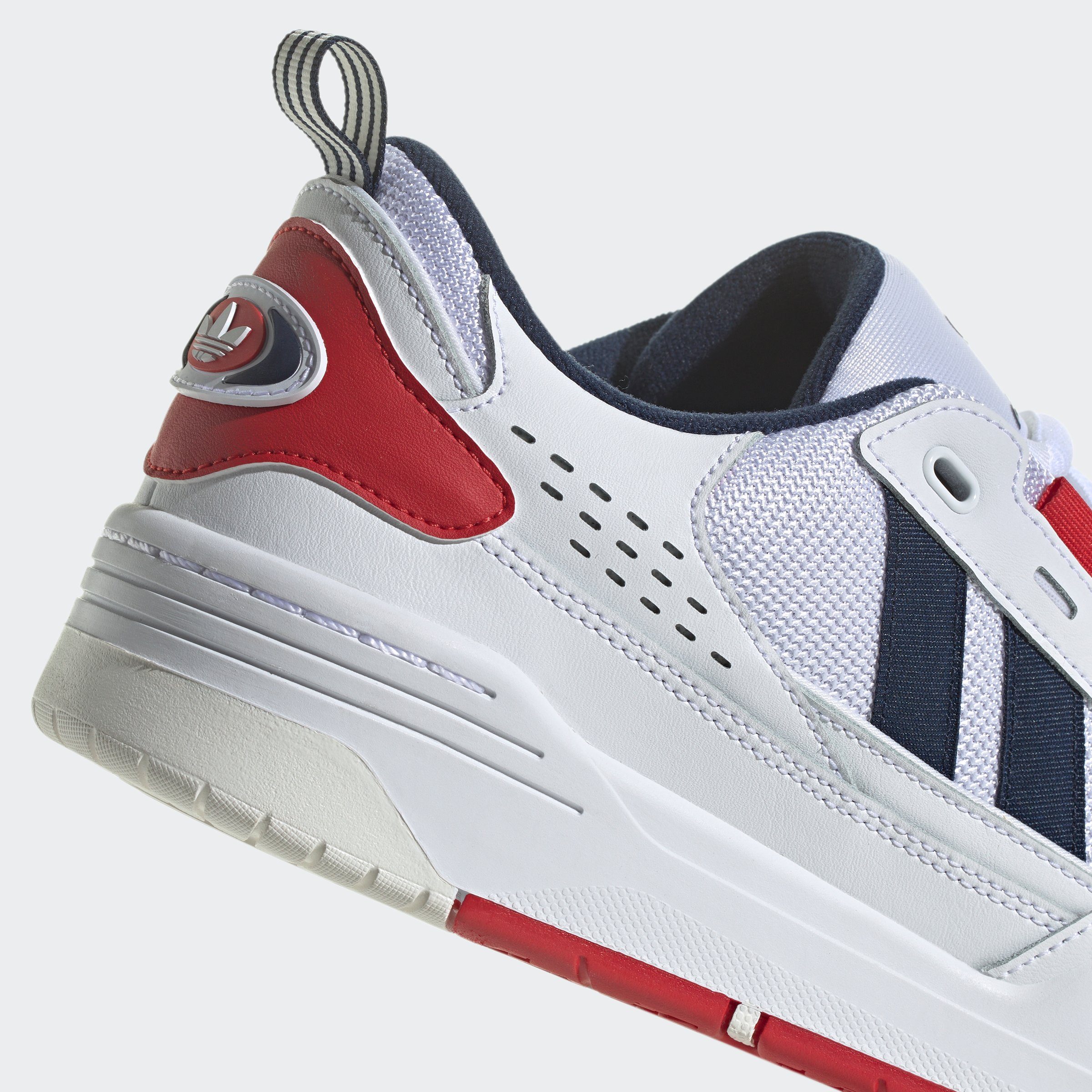 ADI2000 Night White / Indigo / Cloud Better Sneaker adidas Scarlet Originals