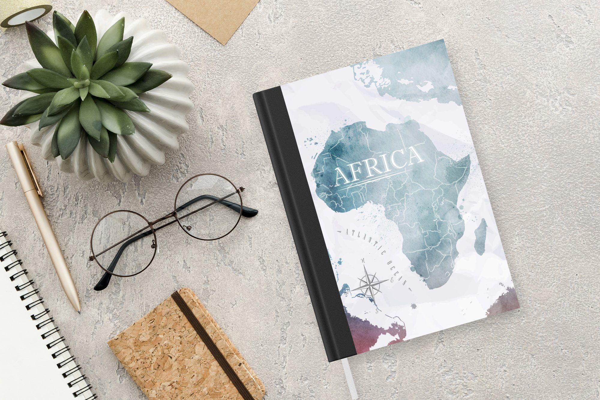 MuchoWow Notizbuch Journal, - Haushaltsbuch Seiten, - 98 Afrika A5, Blau, Notizheft, Merkzettel, Weltkarte Tagebuch