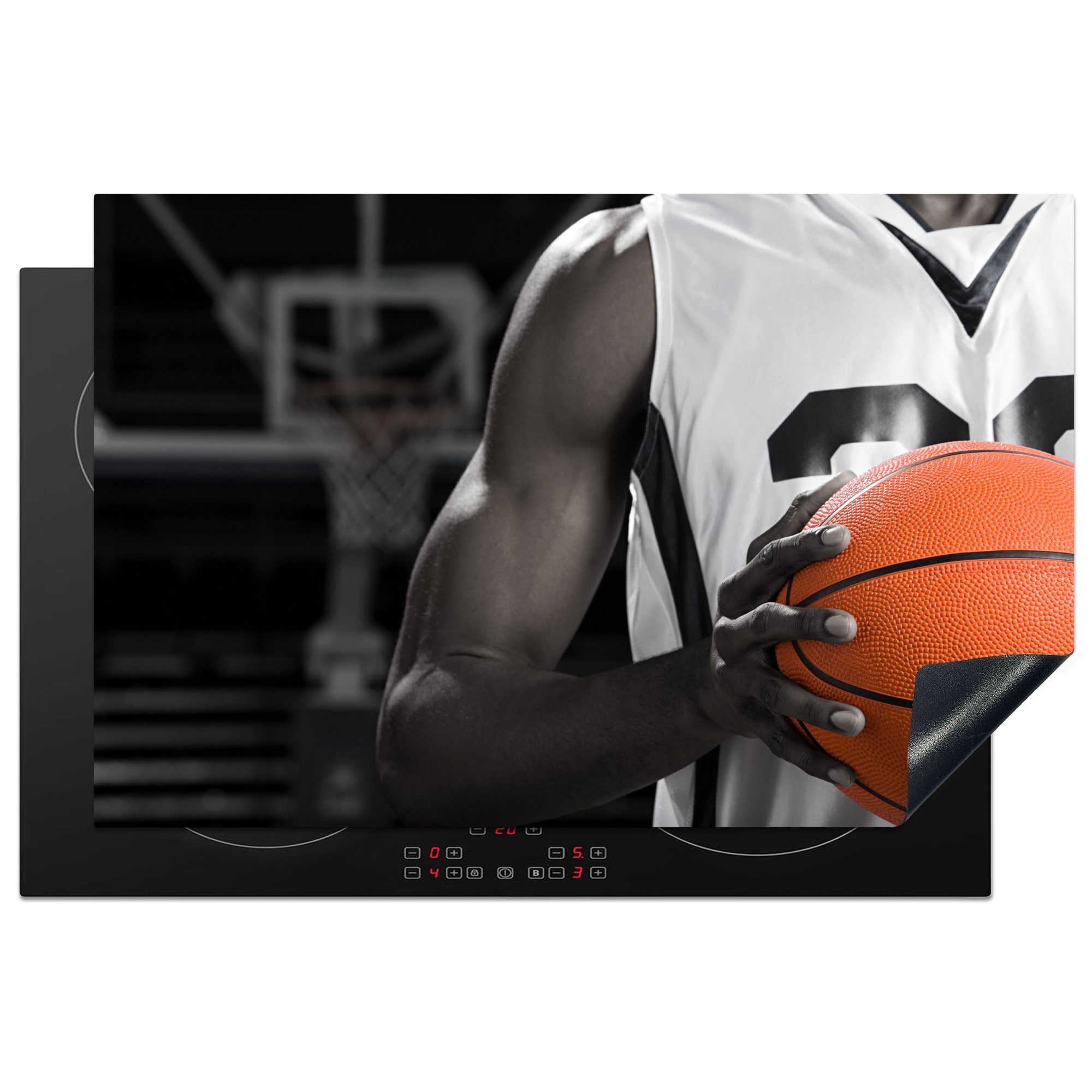 MuchoWow Herdblende-/Abdeckplatte Schwarzer und weißer Basketballspieler mit einem orangefarbenen, Vinyl, (1 tlg), 81x52 cm, Induktionskochfeld Schutz für die küche, Ceranfeldabdeckung
