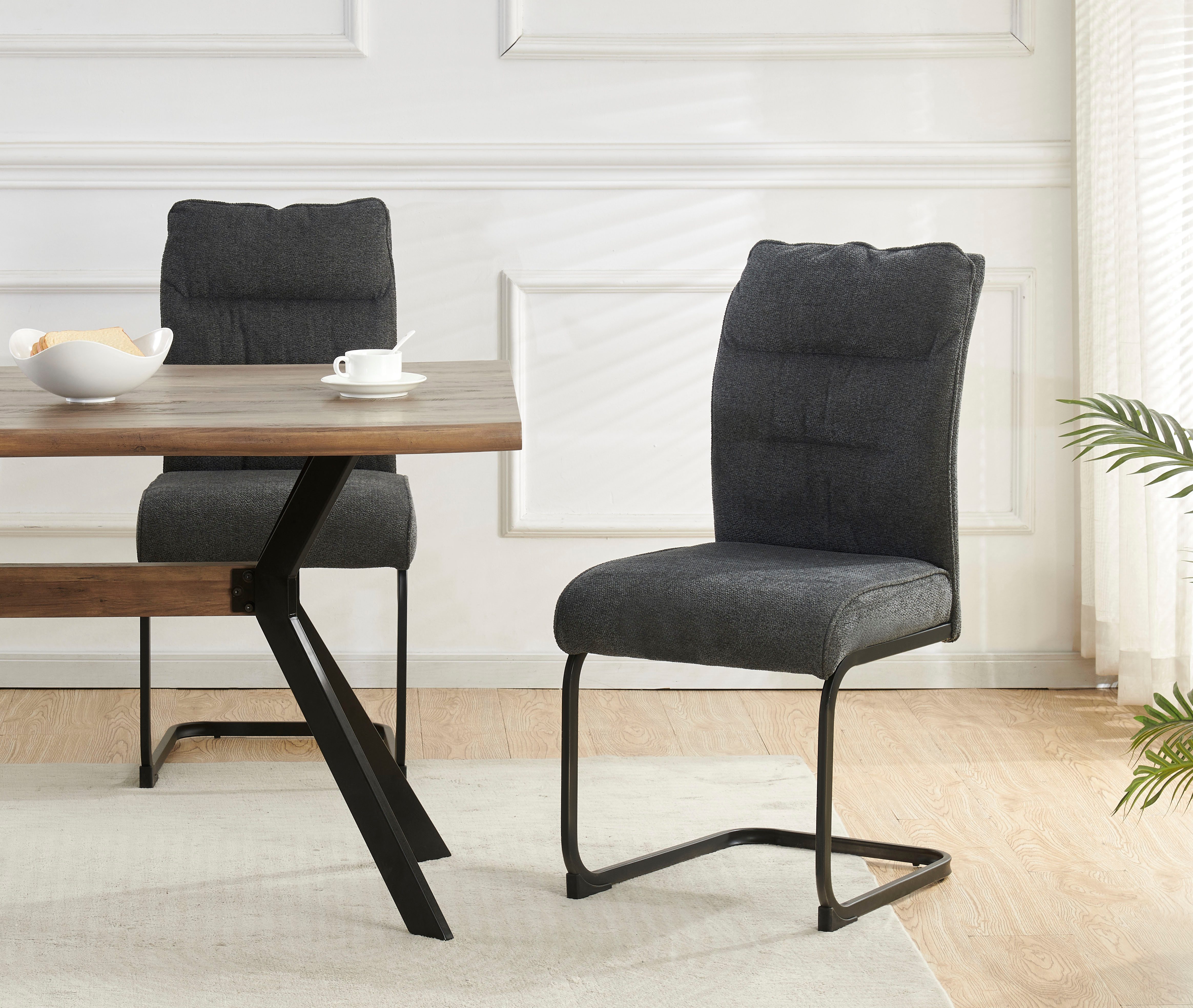 Home affaire Esszimmerstuhl BARRIE, 2er Set, mit Metallgestell in matt schwarz (Set, 2 St), in verschiedenen Farben, Belsatbarkeit pro Stuhl 120 kg, mit Armlehne