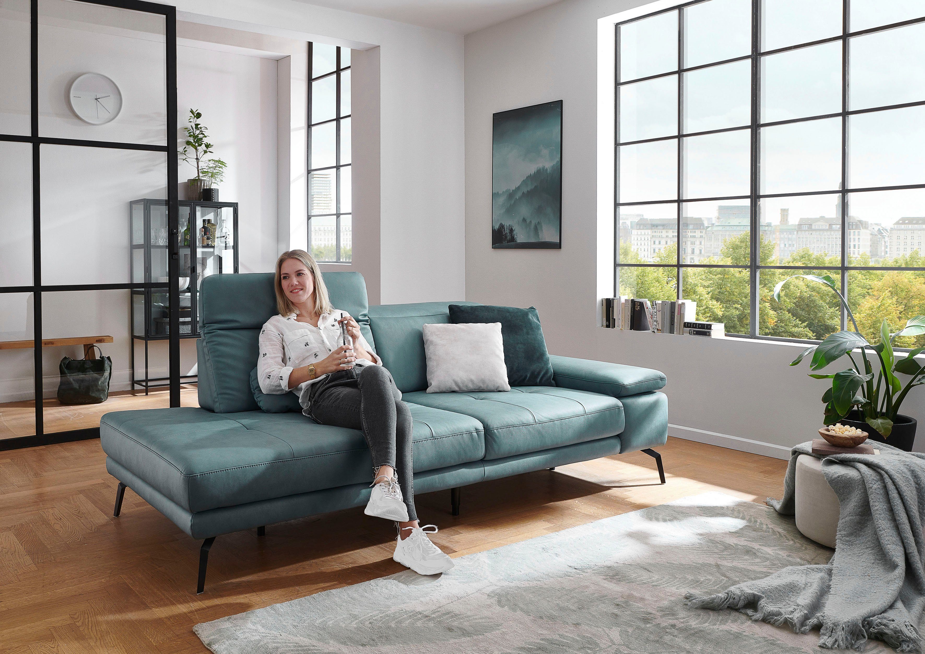 Die PlanBar Recamiere MP-IN20126 optional mit Drehsitzfunktion, Inkl. Kopfteilverstellung, Federkern oder Kaltschaumpolsterung