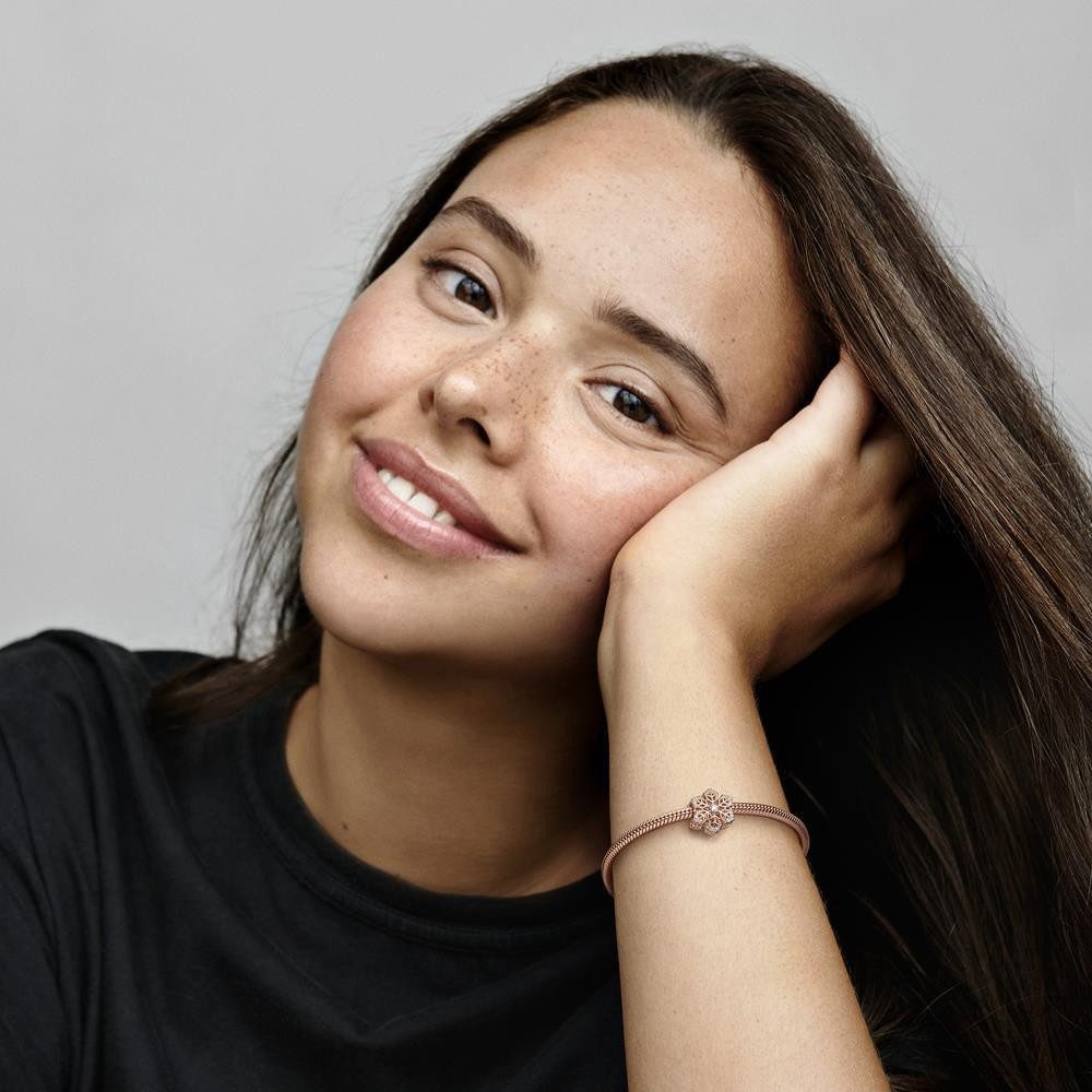 Pandora Charm-Einhänger Charm Schneeflocke von PANDORA, rosévergoldet mit Zirkonia