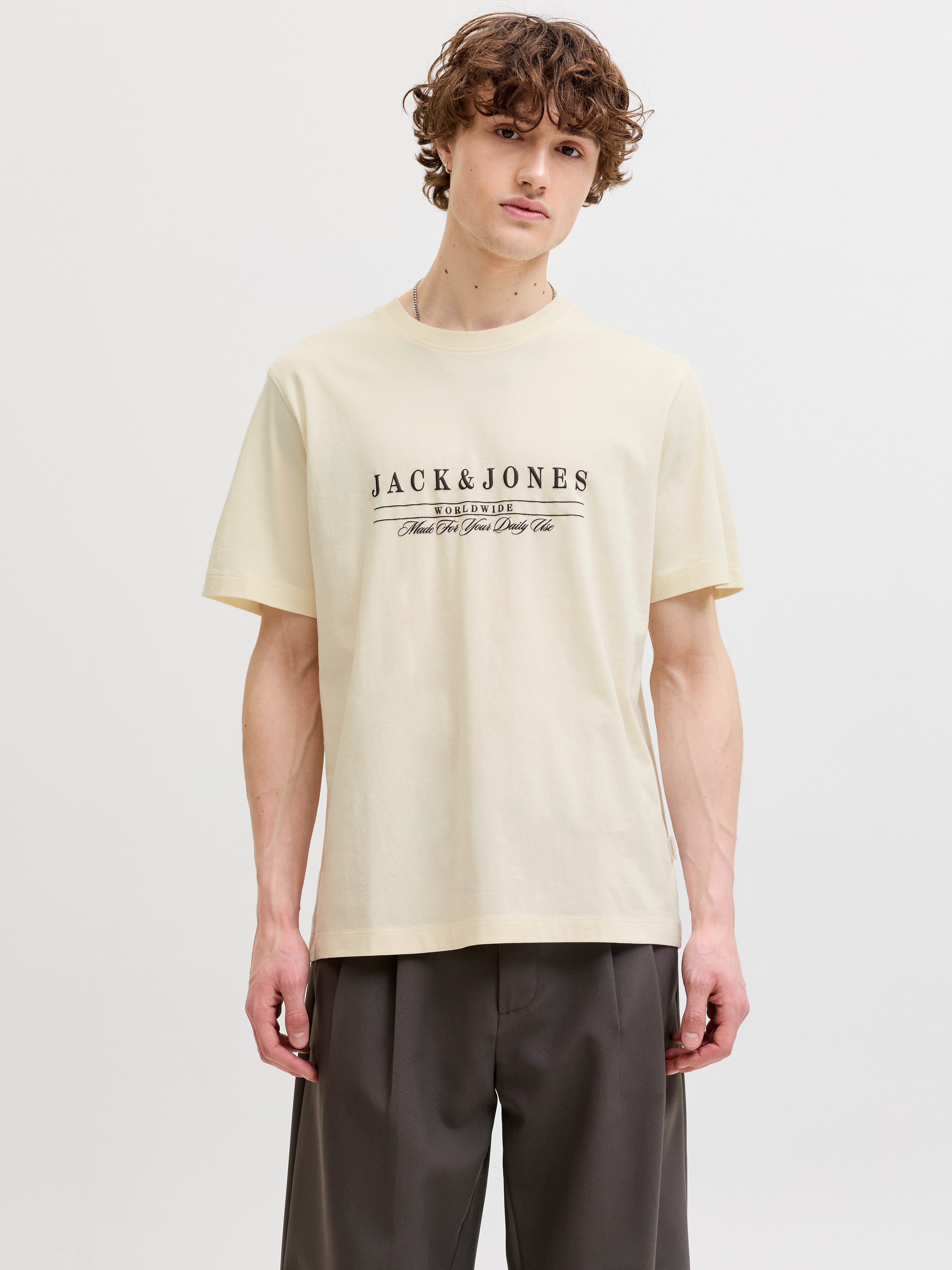 Jack & Jones T-Shirt JORSAVONA BRANDING TEE SS CN STYD SS26 Baumwolle, relaxed fit