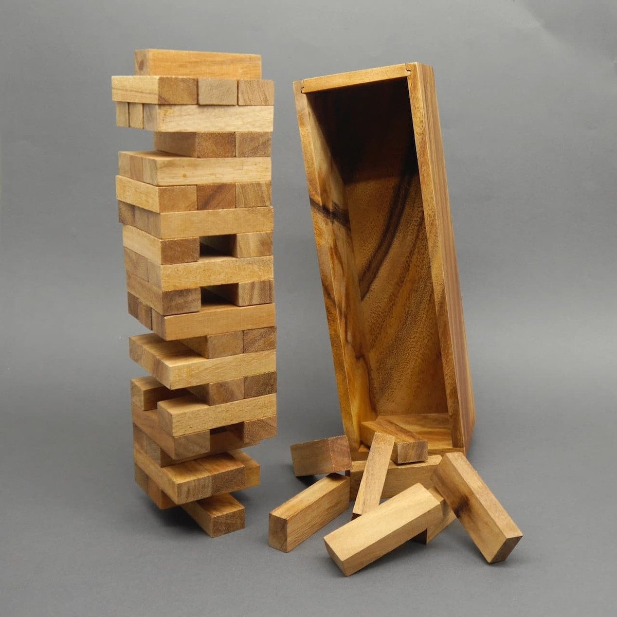 ROMBOL Denkspiele Spiel WACKELTURM - spannendes Stapelspiel XL, Stapelspiel, Holzspiel
