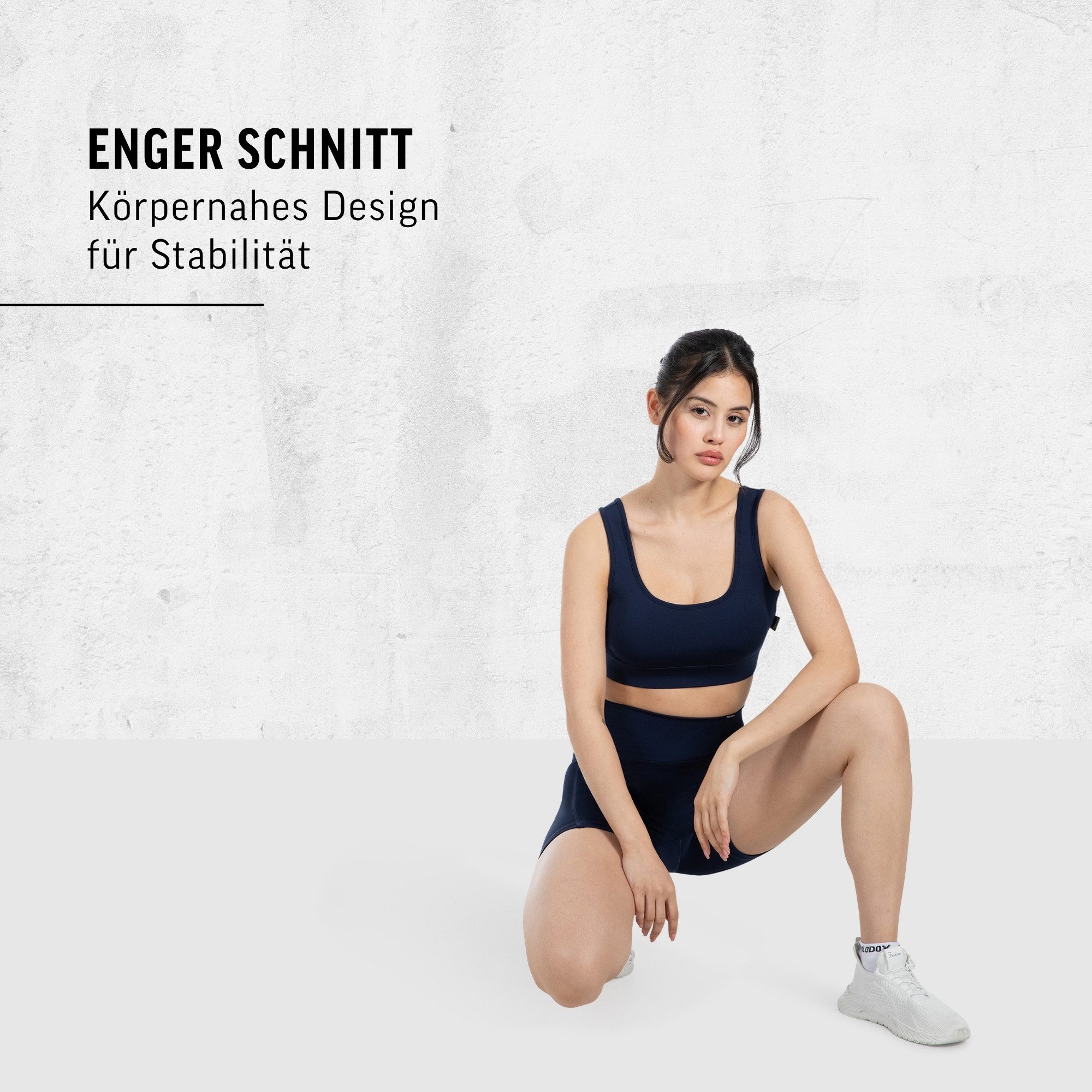 Smilodox Shorts Lissa, High Waist Radlerhose mit seitlichen Eingrifftaschen, elastisch Figurformender Bund, enganliegend, Training Alltag Fitness Yoga