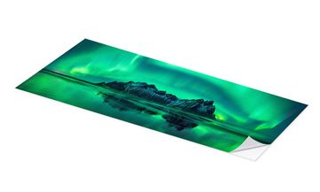 Posterlounge Wandfolie Panoramic Images, Reflexion des grünen Polarlichts im Meer, Island, Fotografie